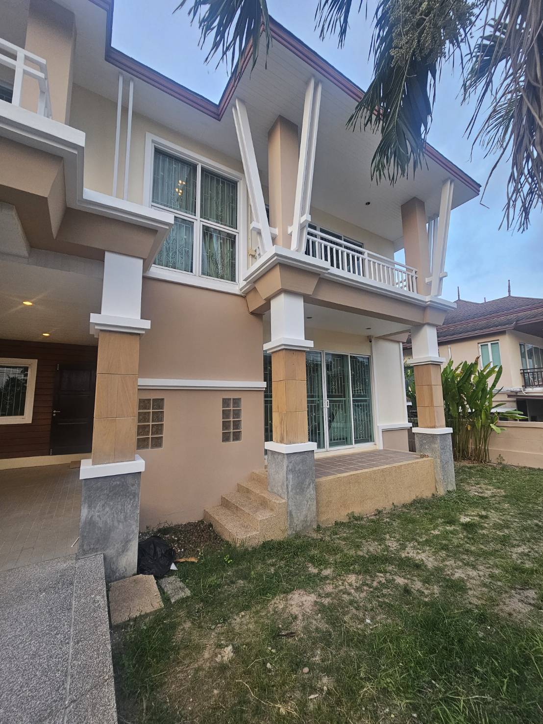 For Rent : Ratsada, 2-Storey House, 4 bedrooms 4 bathrooms