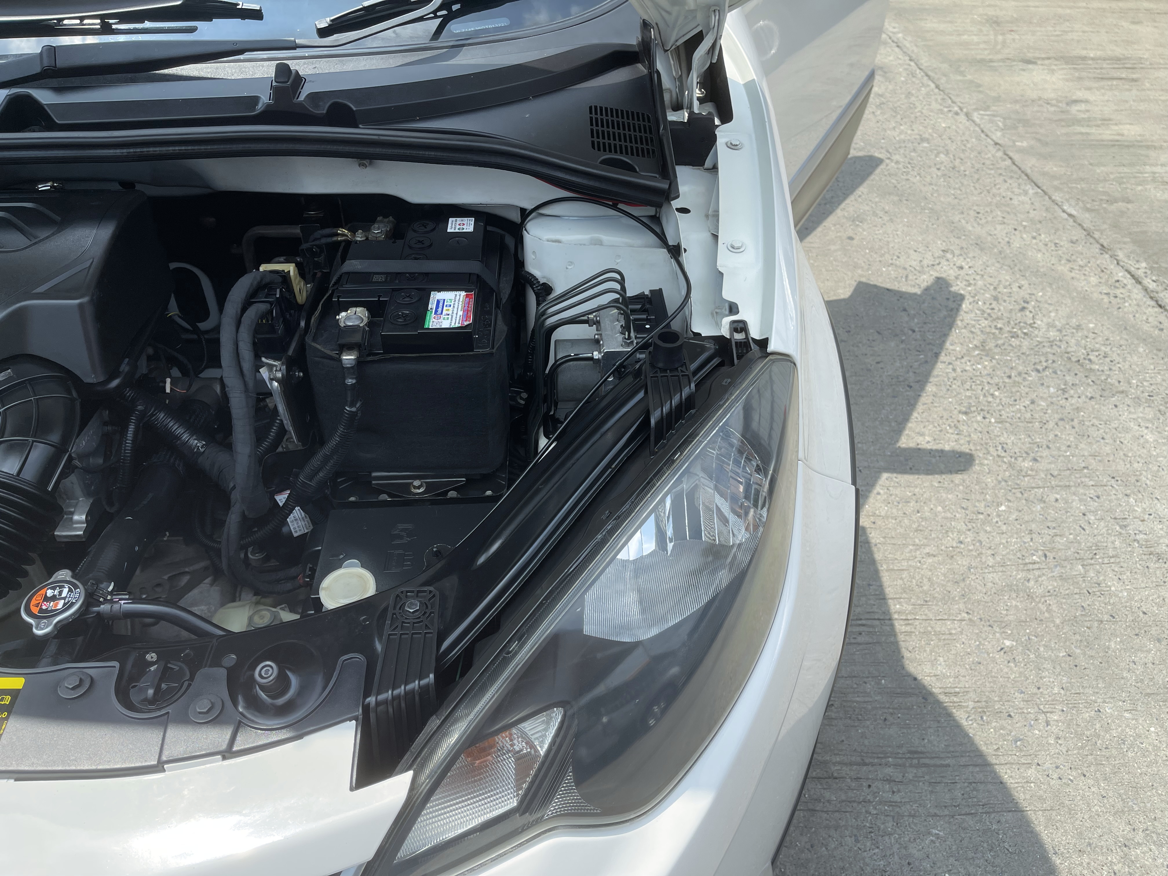 MG MG3 1.5 X Xross Sunroof At 2016 ขาวมุก