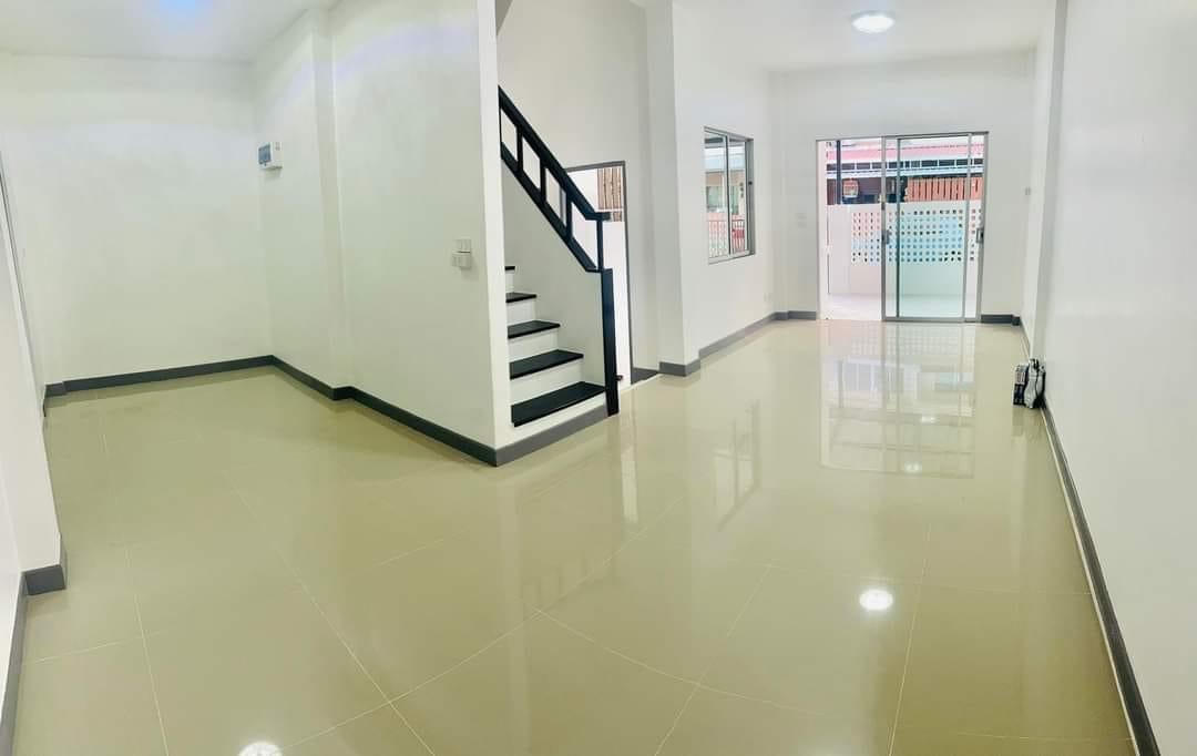 For Sales : Thalang, 2-story townhouse, 3 Bedrooms 2 Bathrooms