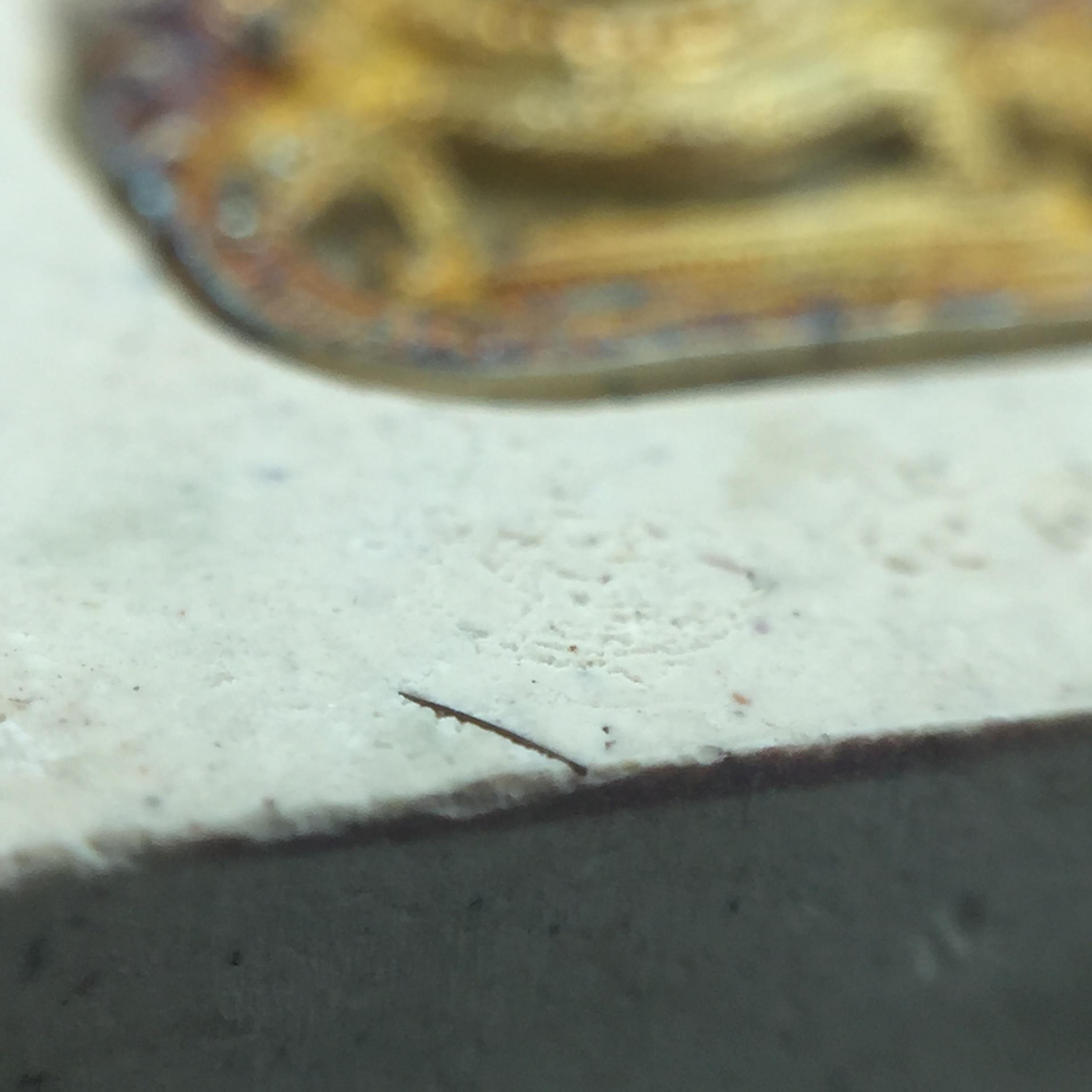 พระแก้วมรกต(จำลอง)ทรงเครื่องฤดูร้อน พระผงบูชา ด้านหน้าปิดทอง ด้านหลังตราฉลองสิริราชสมบัติครบ 60ปี เนื้อเงินขึ้นสีรุ้งธรรมชาติสร้างสรรค์งดงาม(รุ่นนี้ได้พระราชทานเส้นพระเจ้า(เส้นผม)รัชกาลที่9ในการจัดสร้าง)***องค์นี้พิเศษมองเห็นเส้นผมติดอยู่ด้านหลังชัดเจน***