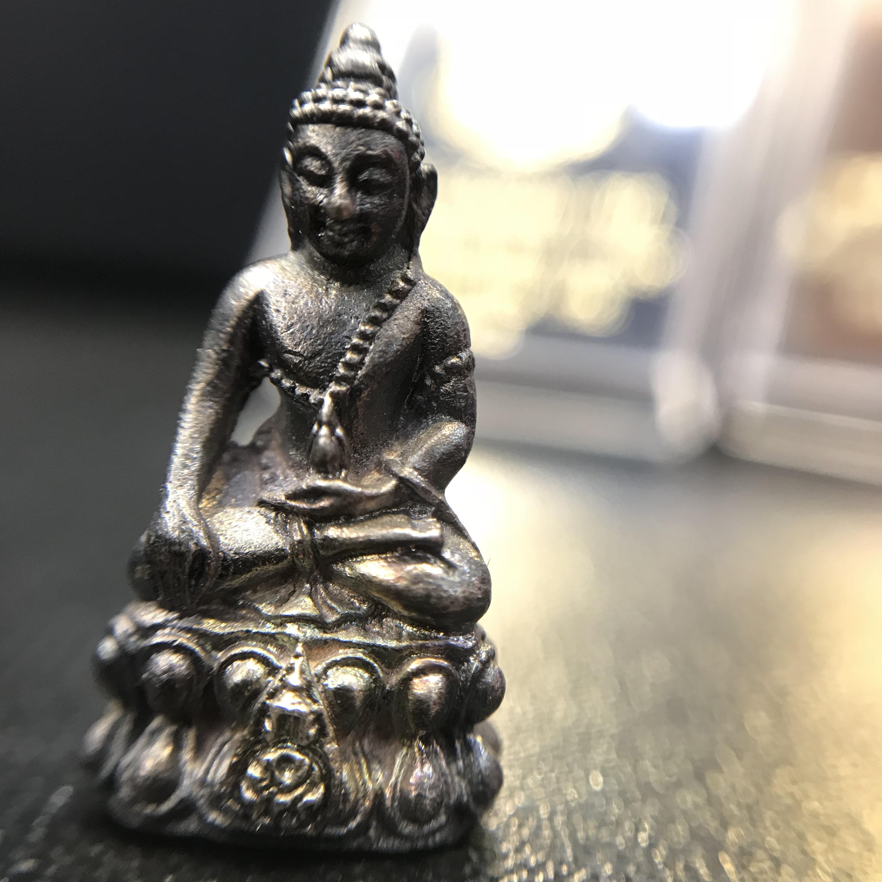 พระชัยวัฒน์นวปทุม ภปร. วัดปทุมวนาราม ปี2535 เนื้อเงิน+เนื้อนวโลหะ(ในหลวงรัชกาลที่9เสด็จเททอง)(สภาพสวยเดิมครบสมบูรณ์)