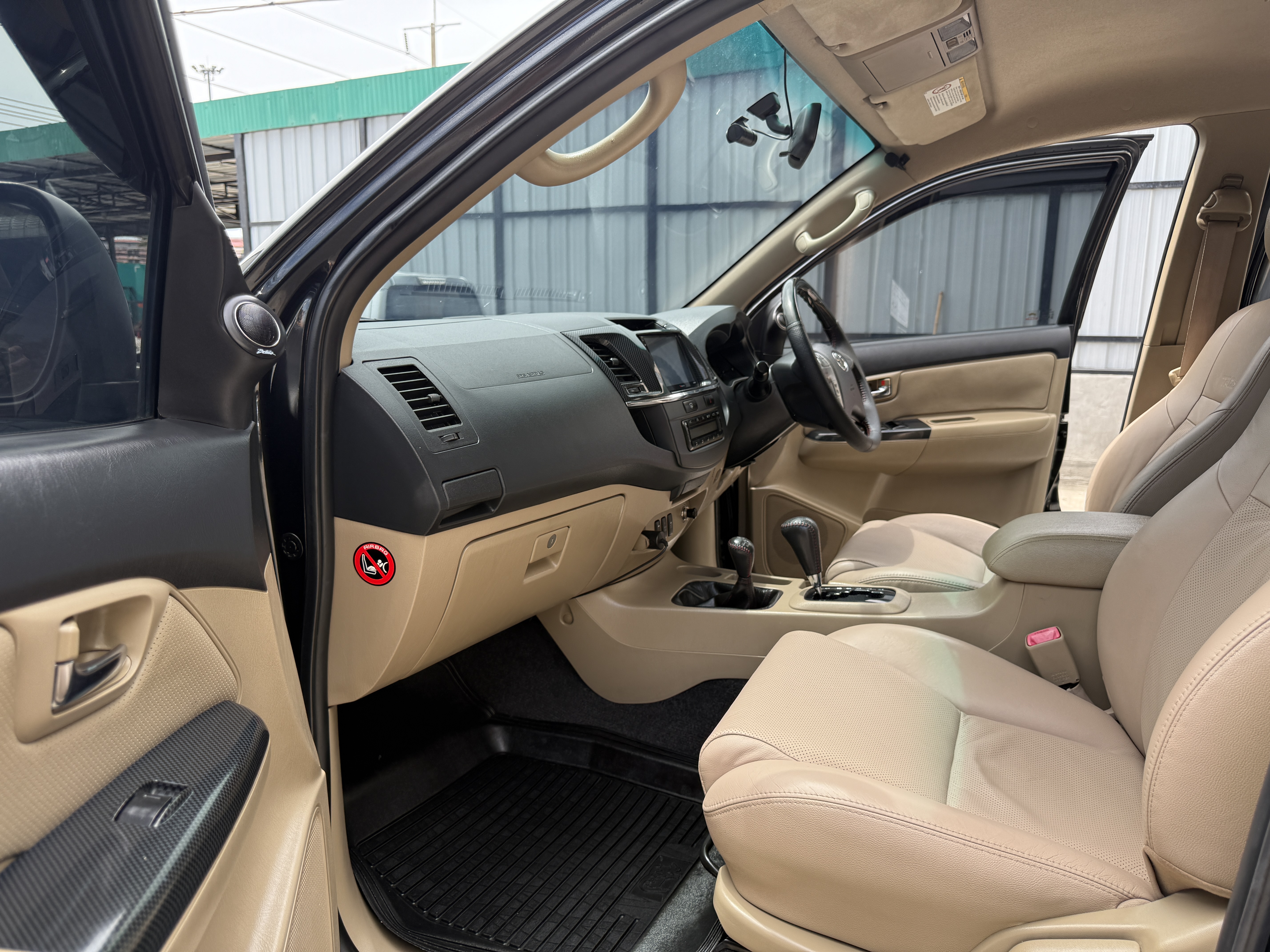 Toyota Fortuner Champ 3.0 V 4WD TRD Sportivo At 2012 ดำ