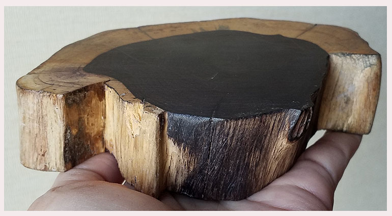 ฐานไม้มะเกลือ(African Ebony) หนา 3cm แบบที่1ตัดเว้า (ตัวอย่าง)