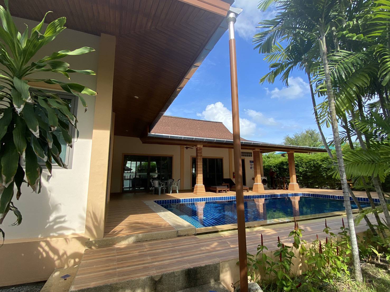 For Rent : Rawai-Saiyuan, Private Pool Villa, 3 bedrooms, 4 bathrooms