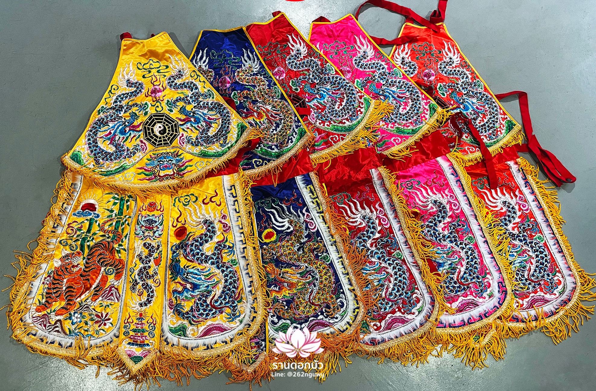 ชุดร่างทรง ชุดม้าทรง ต้อพระจีน ลายมังกรและเสือ ตกแต่งหมุดประดับขนมิ้งค์ สีเหลือง/น้ำเงิน/แดง/ชมพู/ส้ม/ดำ