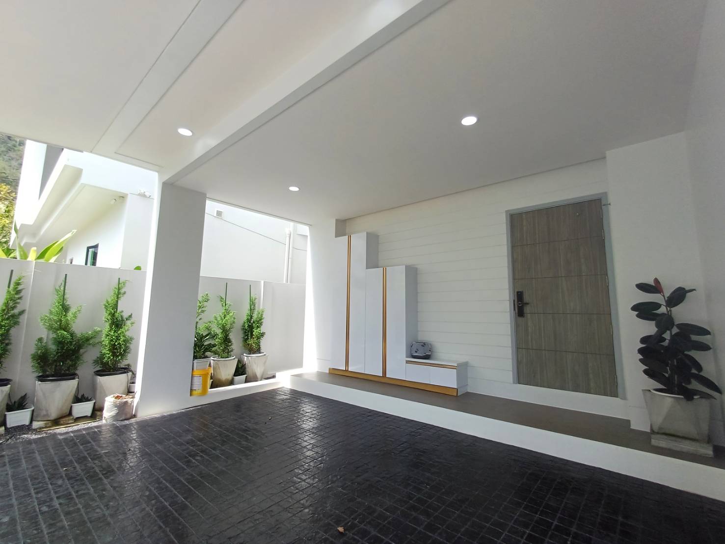 For Rent : Kohkaew, Modern style private pool villa, 4 Bedrooms 4 Bathrooms