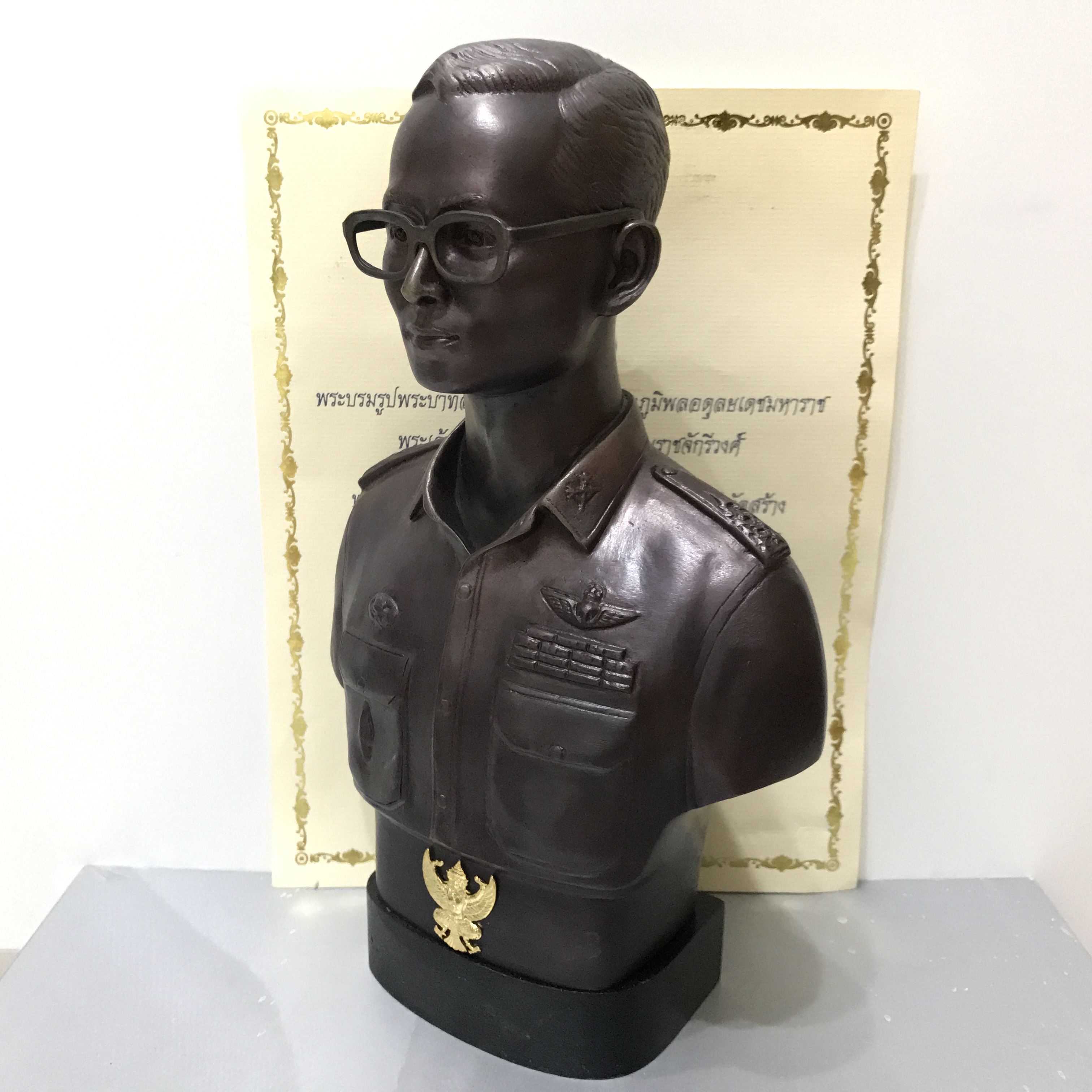 พระบรมรูปหล่อในหลวง ร.9 กรมราชองครักษ์ รุ่น 2 ปี 2539(นิยมหายาก)