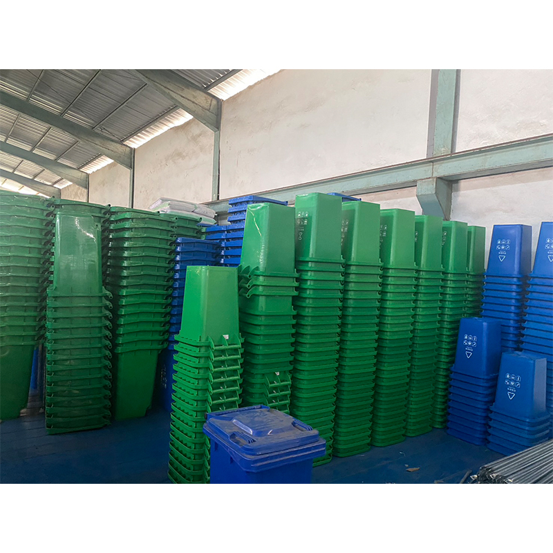 ถังขยะ 100 ลิตร ฝาเรียบ มีล้อ