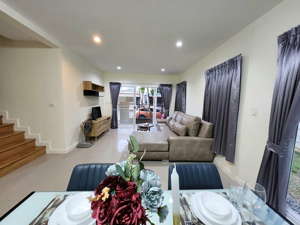 For Rent : Kathu, 2-story detached house, 3 bedrooms 2 Bathrooms