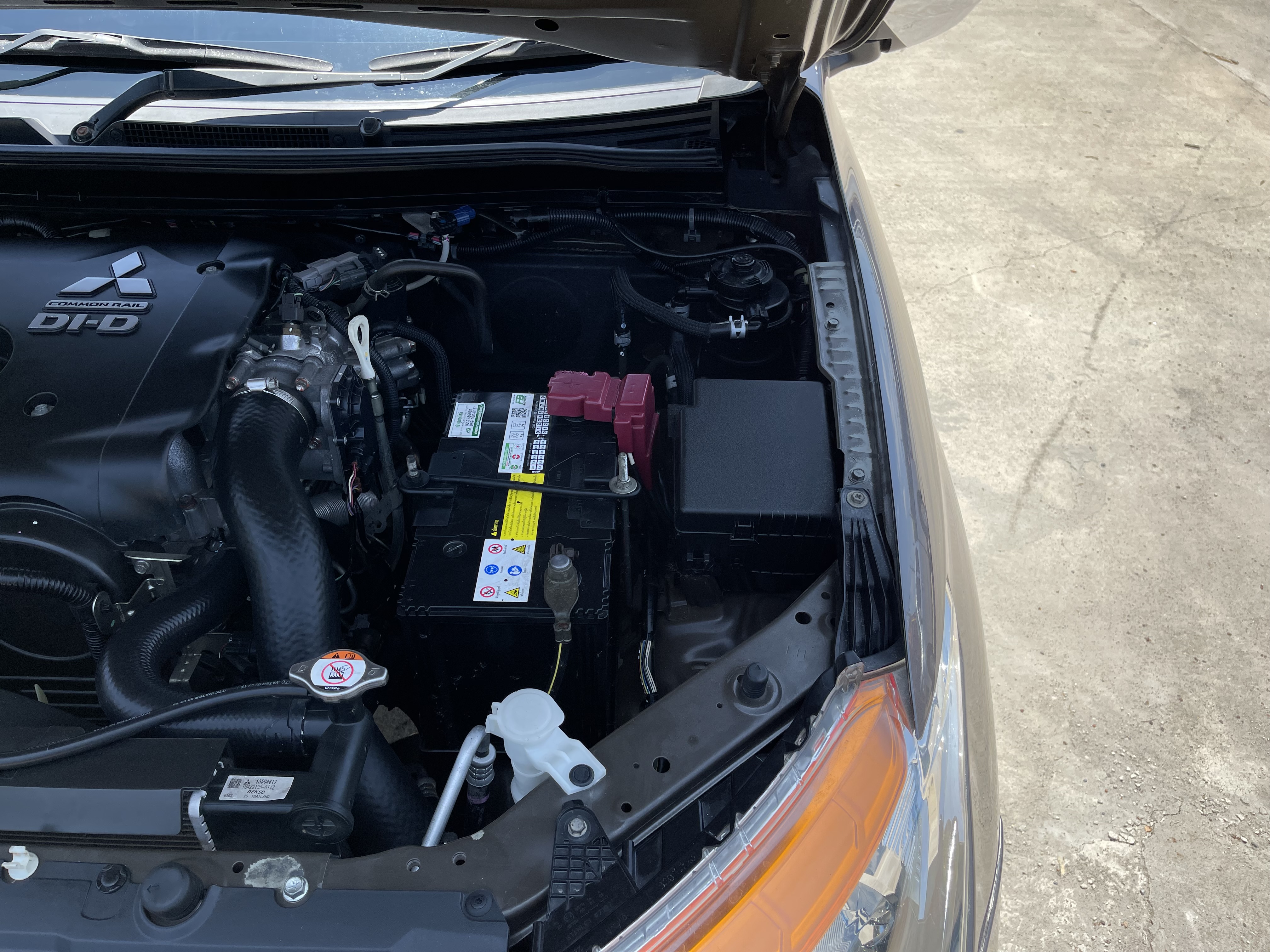 Mitsubishi Triton All New Cab 2.5 GLX 2015 น้ำตาล