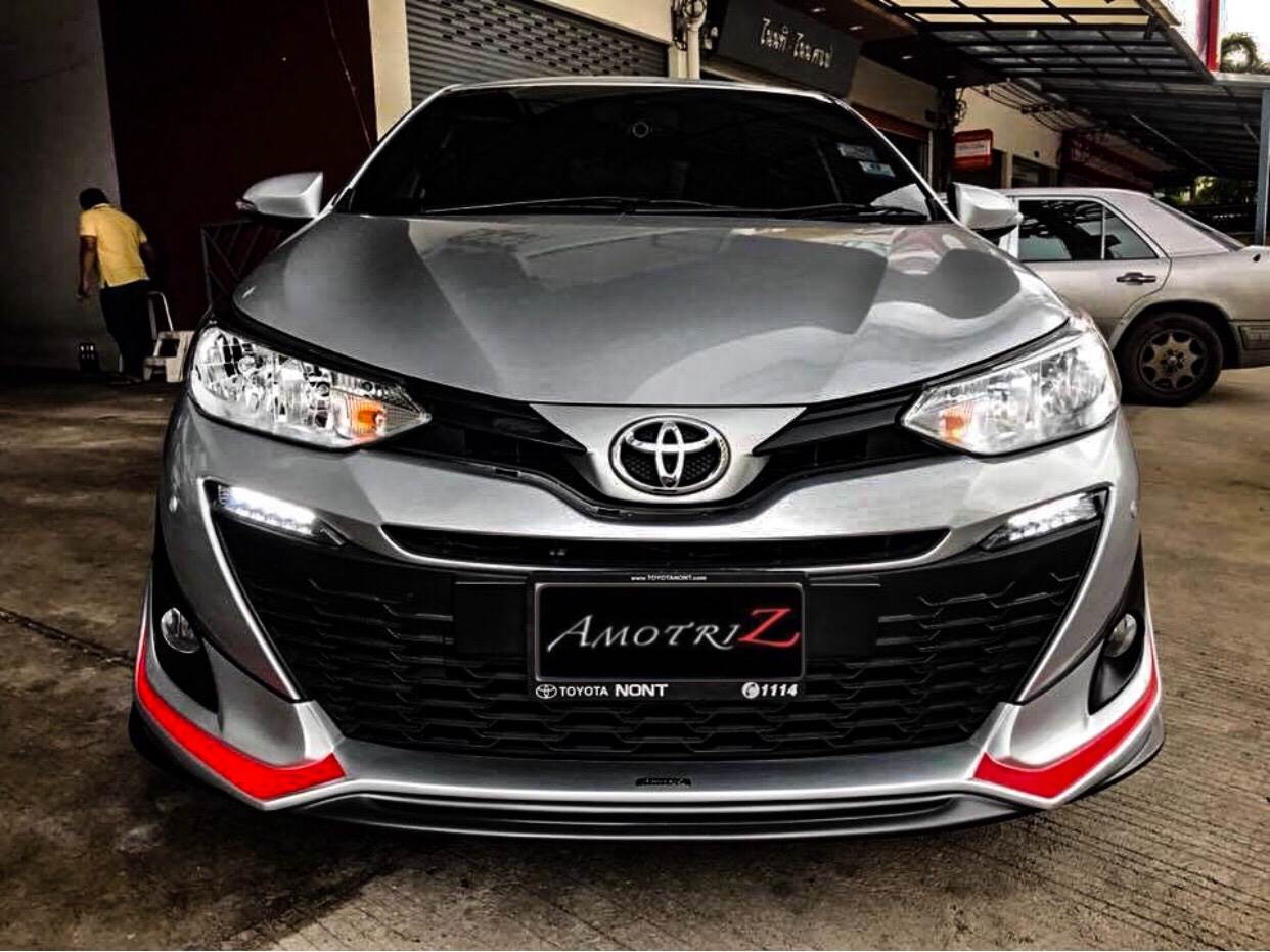 Toyota Yaris ATIV hatchback and sedan bodykits by Amotriz