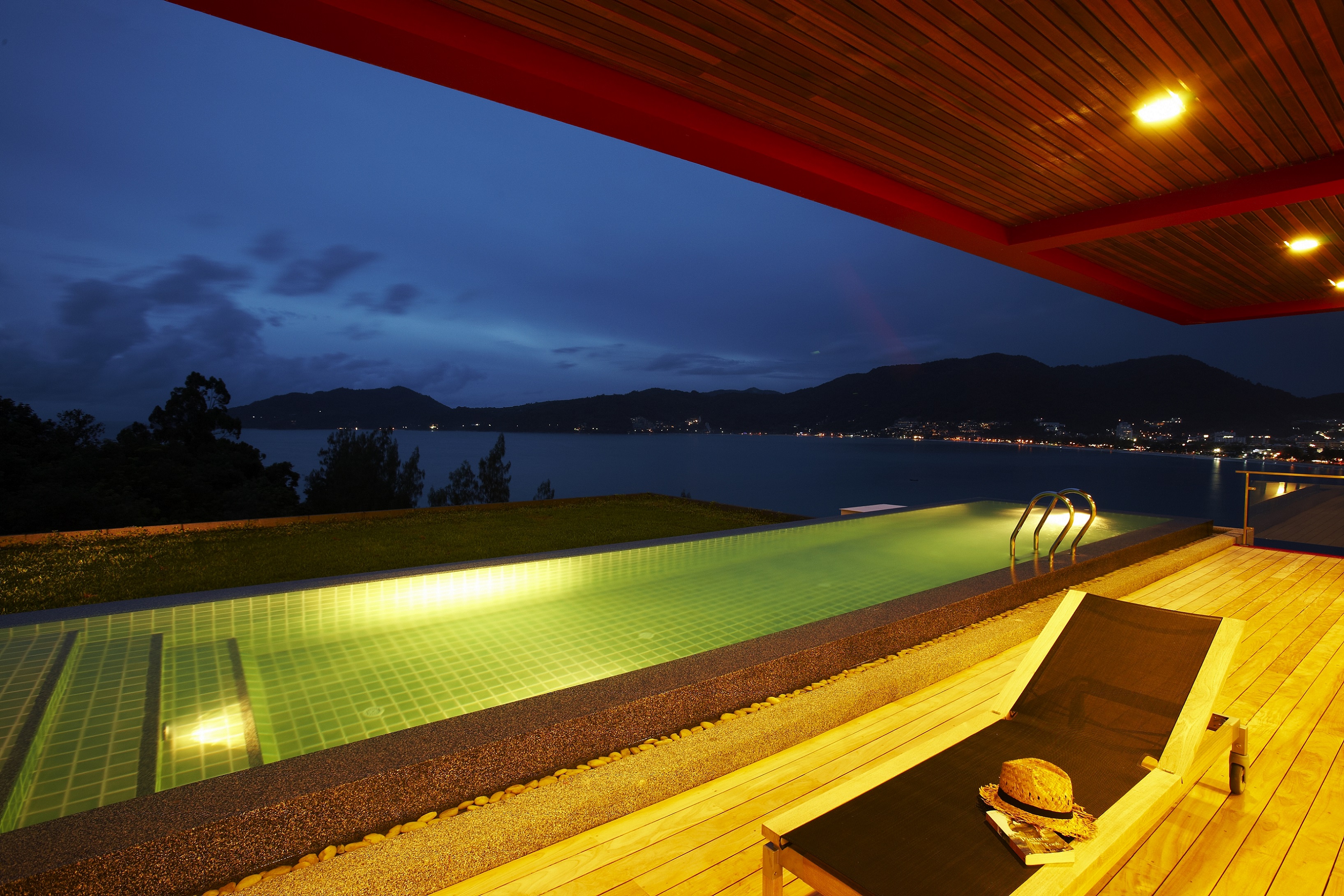 For Rent : Patong Seaview Villa, 5 bedrooms 7 bathrooms, Seaview