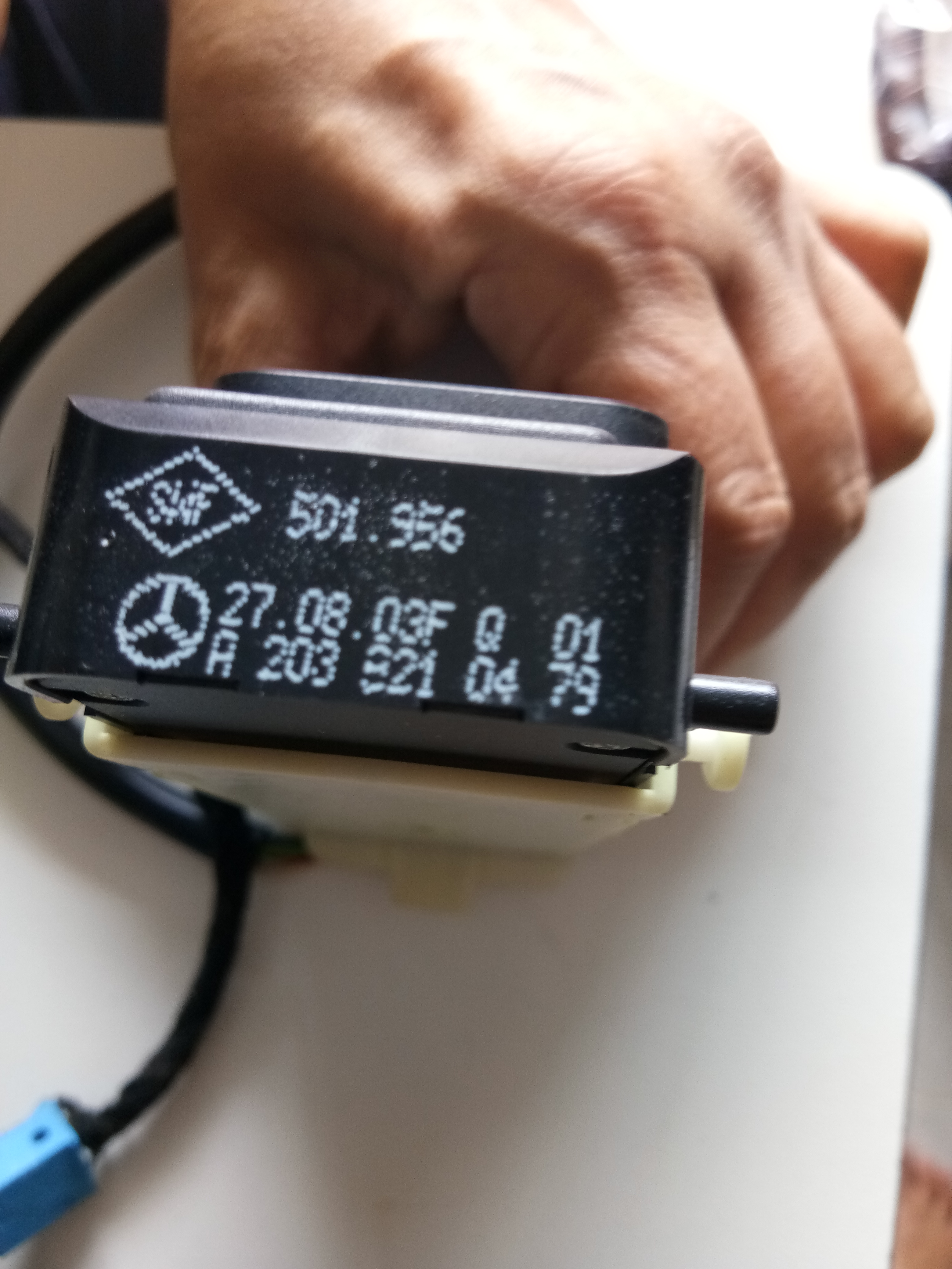 สวิทกระจกไฟฟ้า BENZ W203