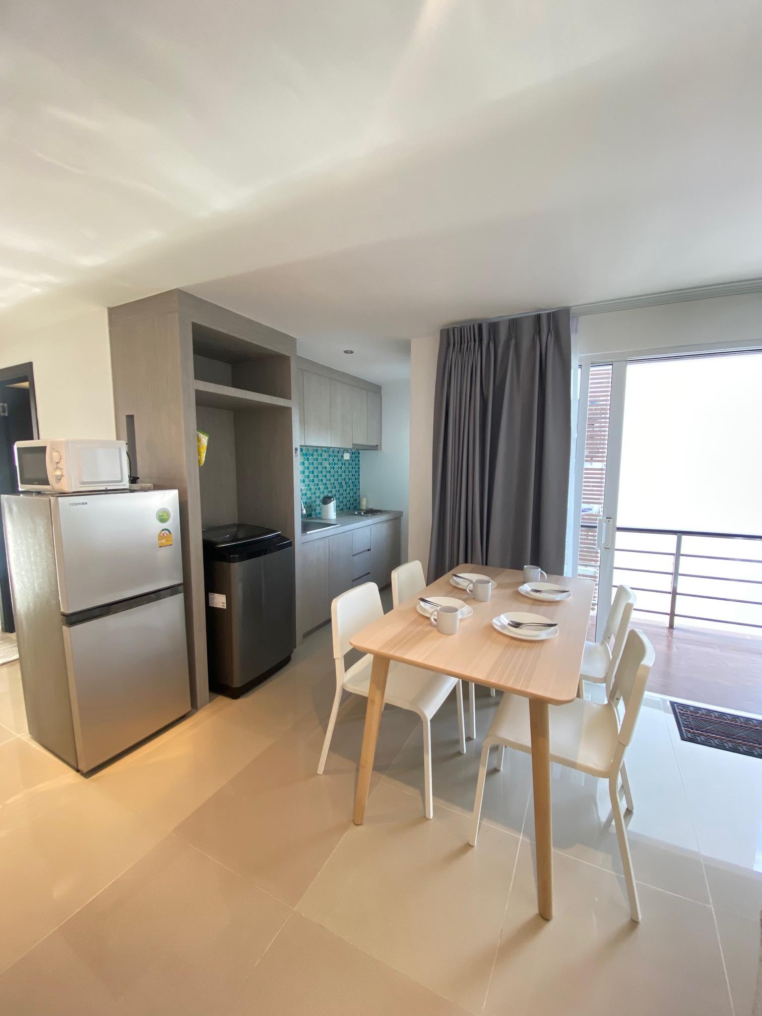 For Rent : Condominium in Patong area, 2 Bedroom 1 Bathroom, 3rd flr.