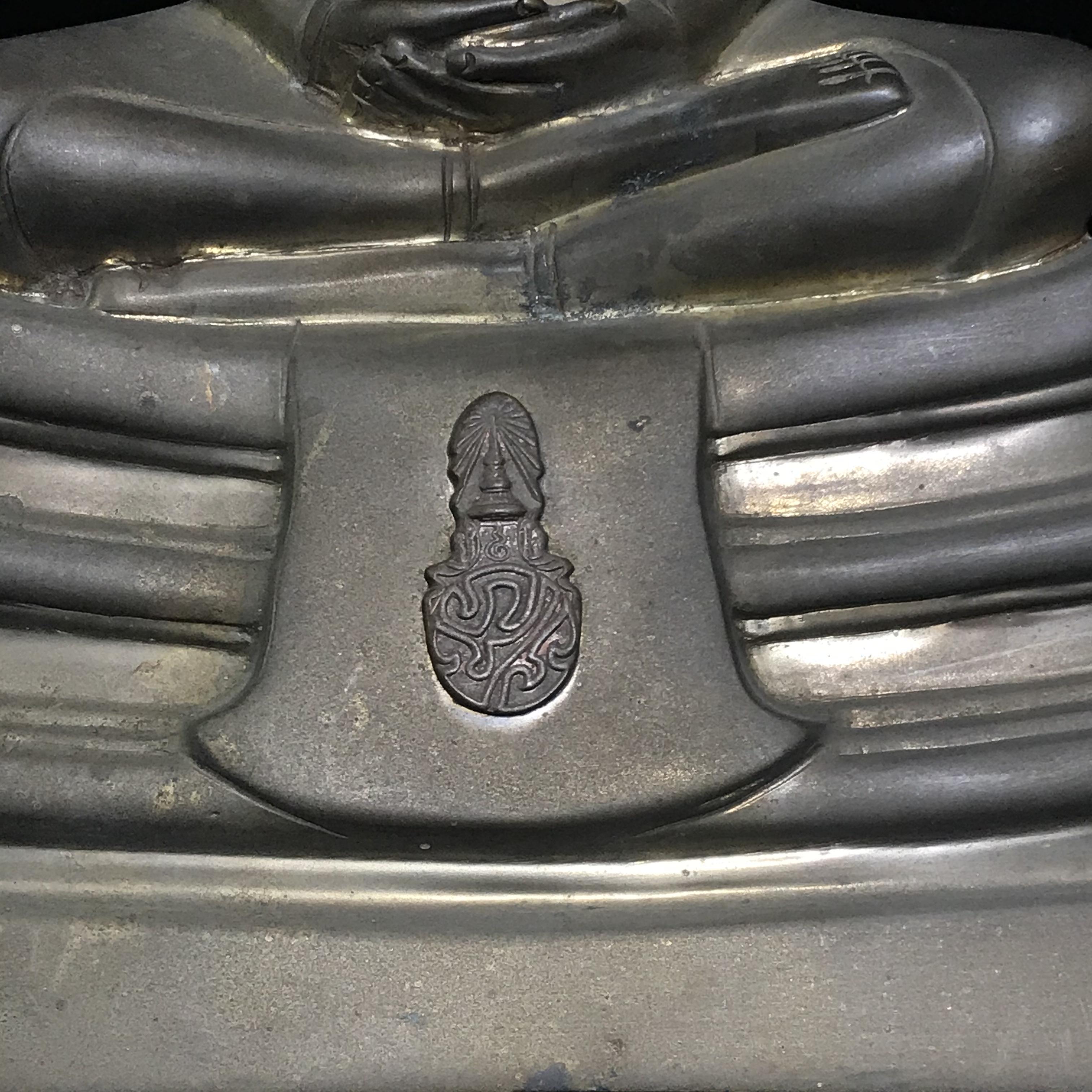 พระบูชาพระพุทธโสธร ภปร. รุ่นย้อนยุค ปี2539 กาญจนาภิเษกครองราชสมบัติครบ 50ปี หน้าตัก 5นิ้ว หมายเลข01818