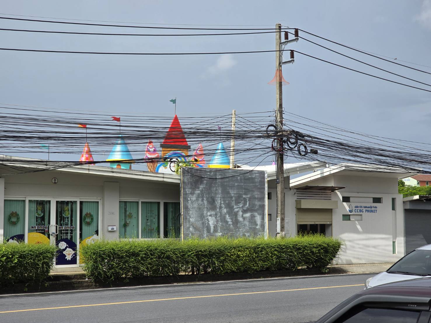 For Sales : Phuket Town, 3-story commercial building, 4 Bedrooms 4 Bathrooms