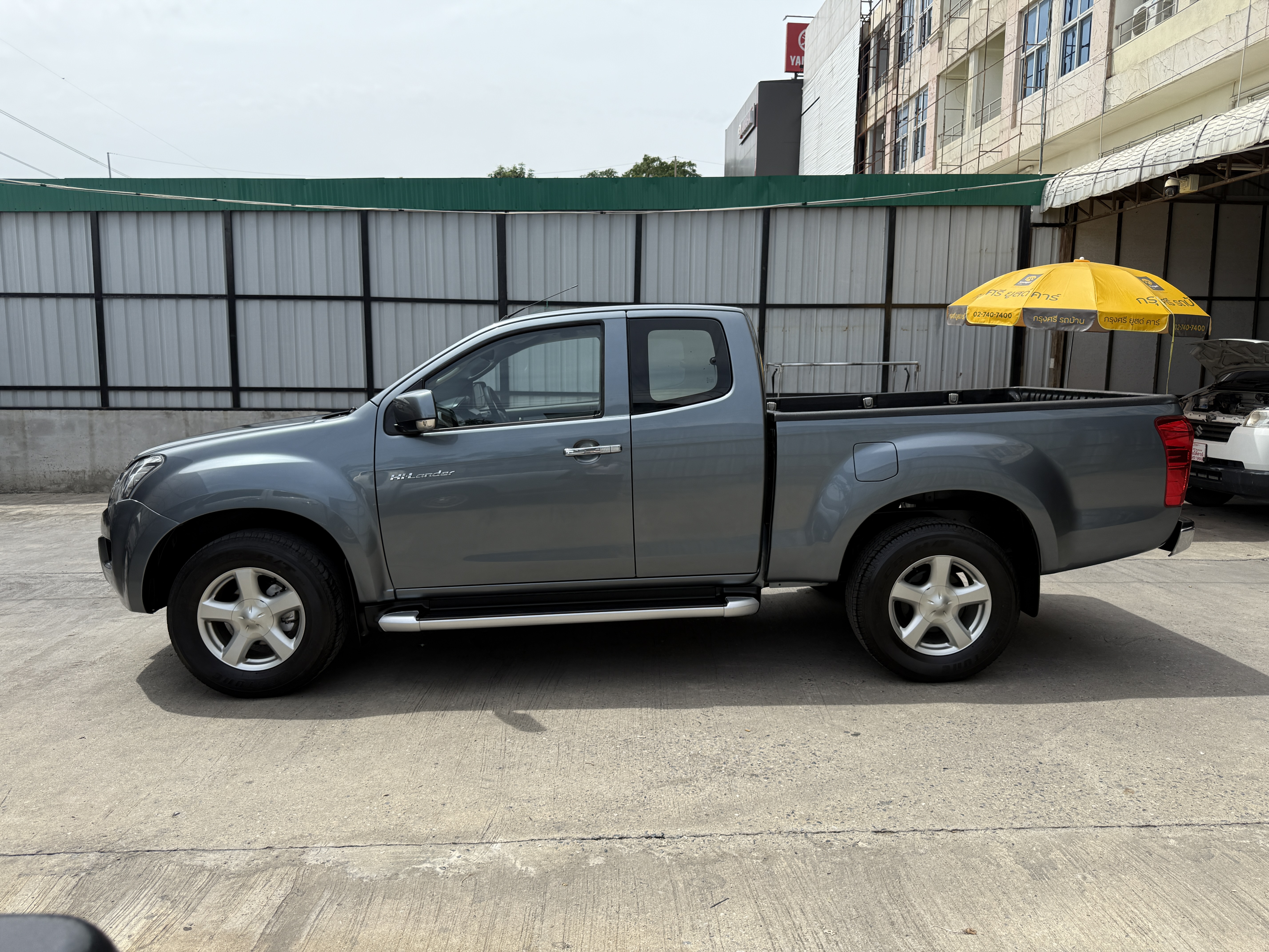 Isuzu Dmax All New Cab Hilander 2.5 Z 2012 เทา