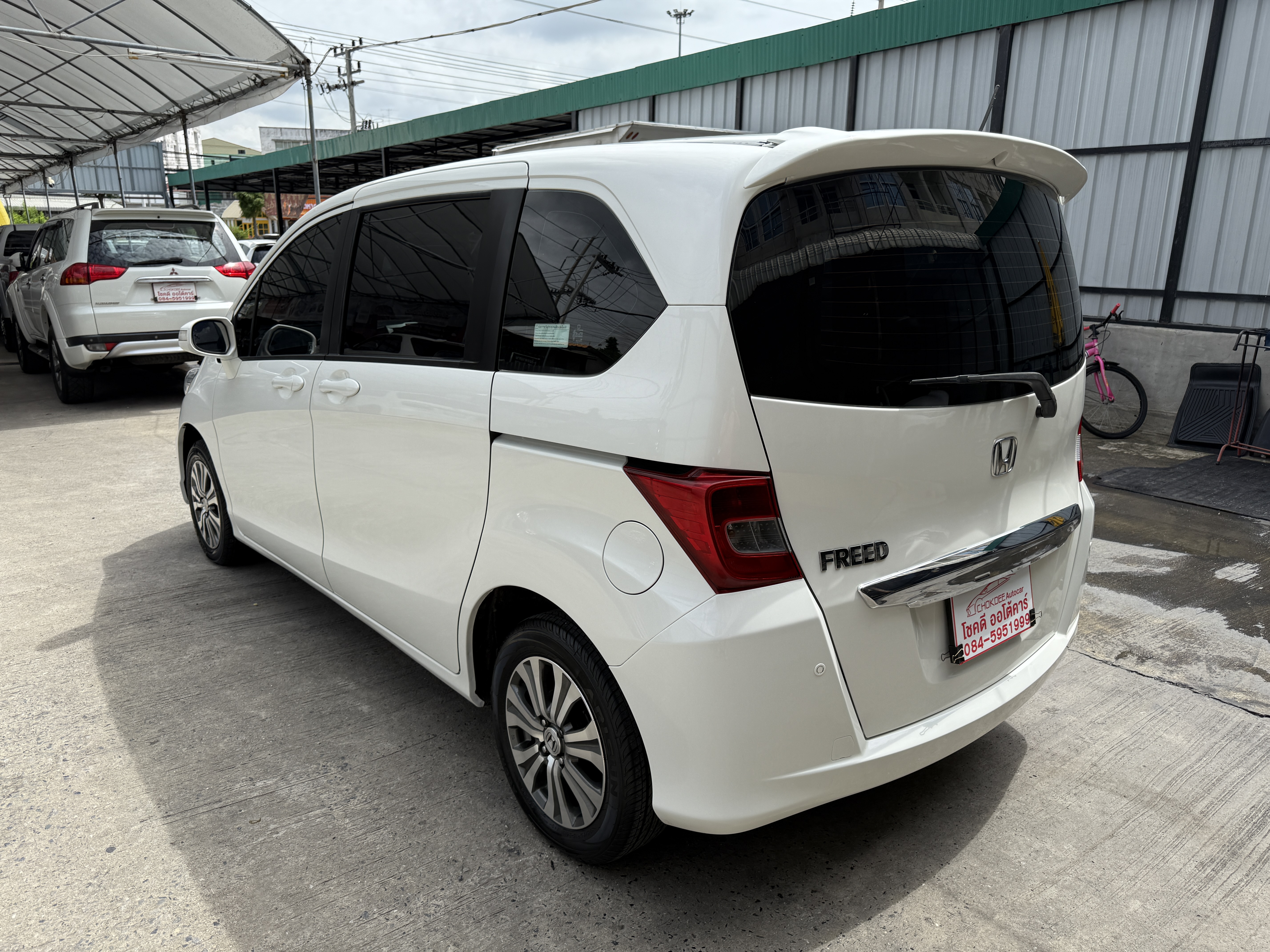 Honda Freed 1.5 E แอร์หลัง At 2015 ขาวมุก