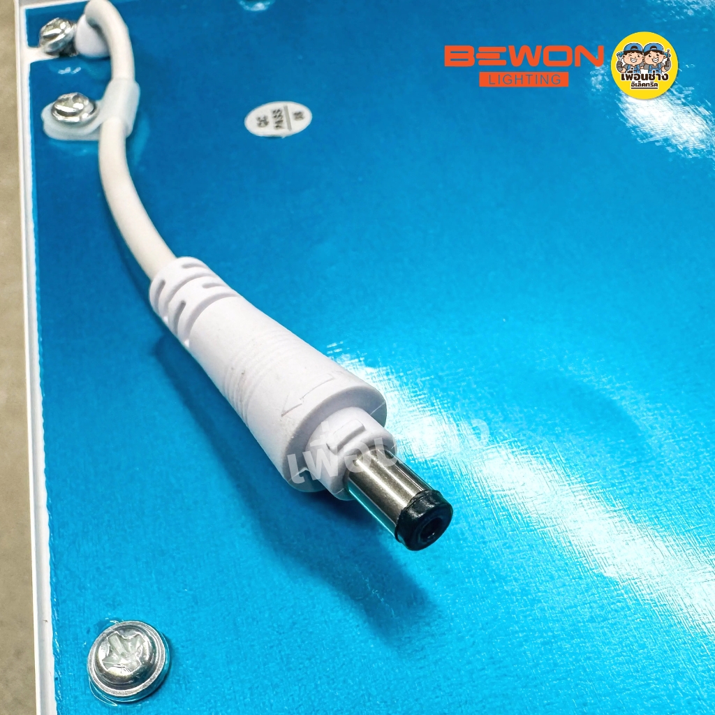 BEWON 60x60 panel แบบฝังฝ้าสลิม LED 50W 3in1 พาแนล โคมแอลอีดีพาแนล โคมไฟเพดาน โคมเพดาน แสงเดย์