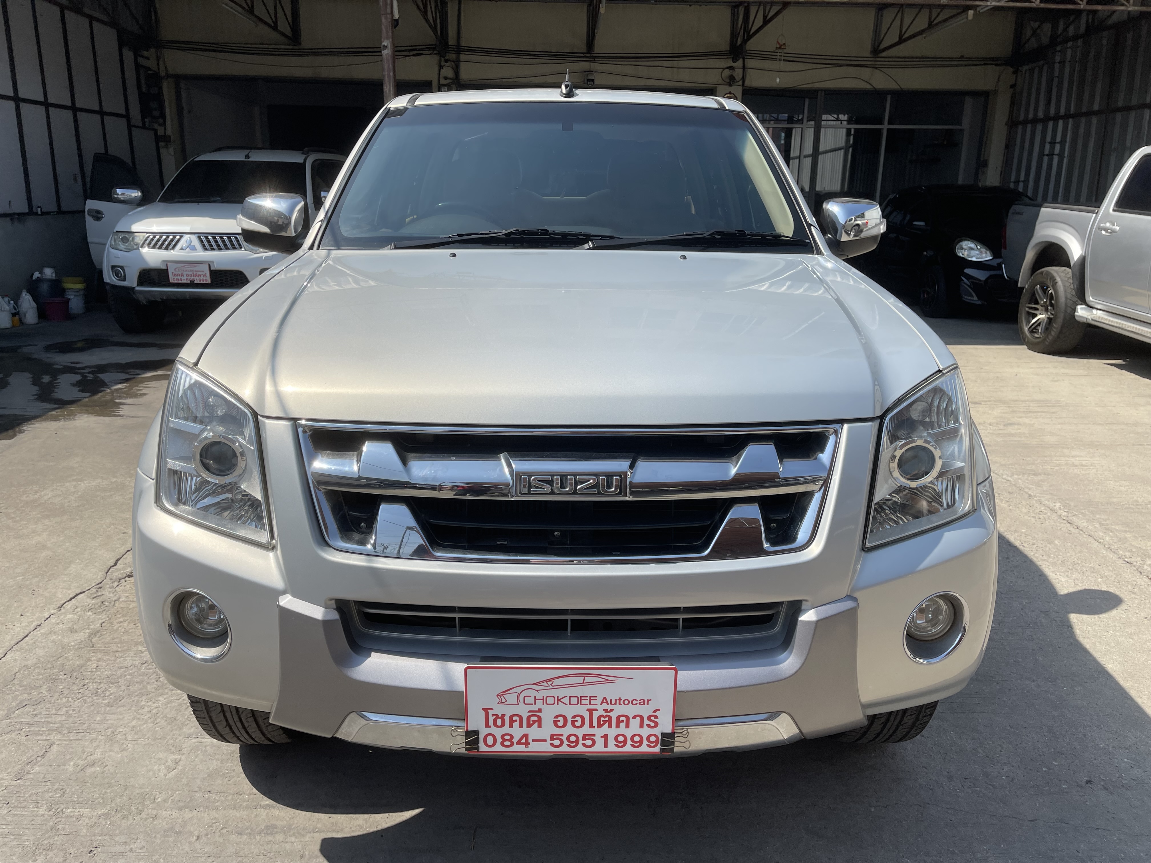 Isuzu Dmax 4ประตู Hilander 2.5 Abs 2011 เงิน