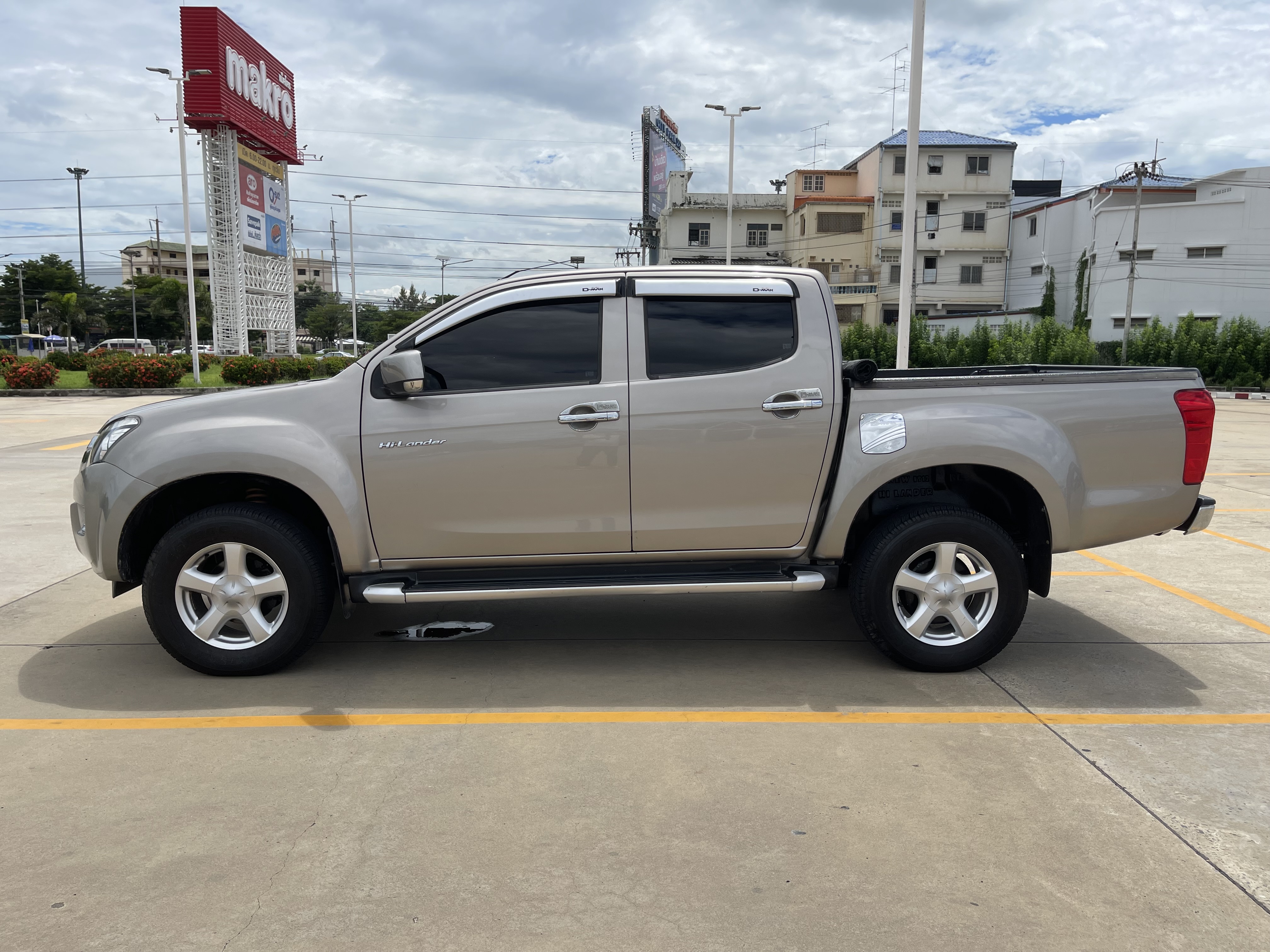Isuzu Dmax All New 4ประตู Hilander 3.0 Vgs Z Prestige Navi At 2012 น้ำตาล