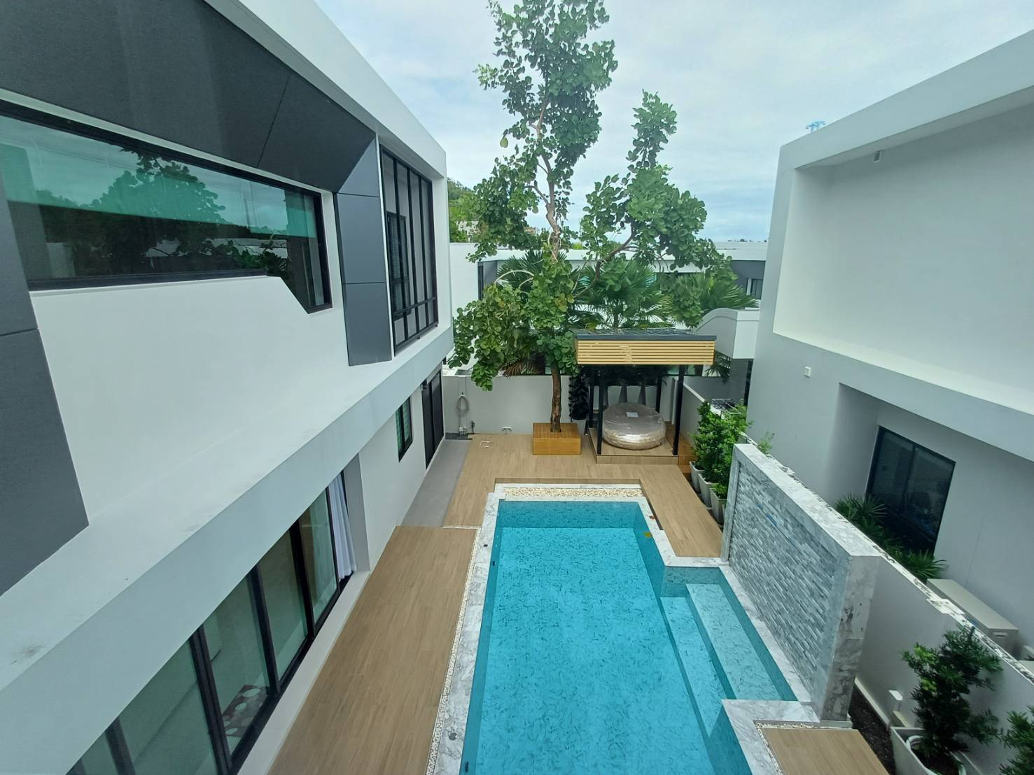 For Rent : Kohkaew, Modern style private pool villa, 4 Bedrooms 4 Bathrooms
