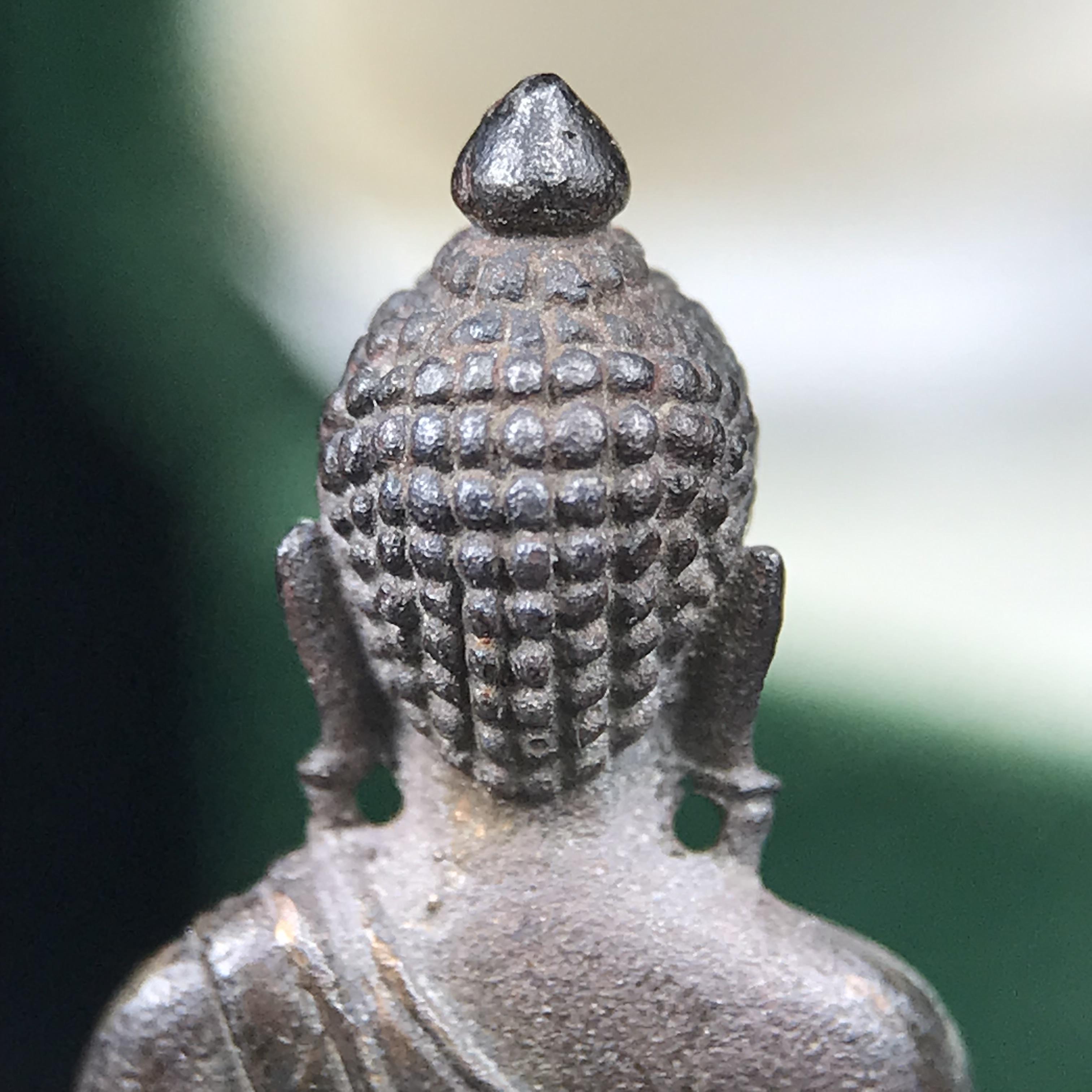 พระกริ่งวาสนา(รุ่นแรก) 80 พรรษา สมเด็จพระสังฆราช (วาสน์) วัดราชบพิธฯ ปี2521 เนื้อนวโลหะ(ตอกโค๊ตพระปิดตา) โดยมีหลวงปู่โต๊ะ วัดประดู่ฉิมพลีร่วมปลุกเสก พร้อมกล่องบรรจุเดิม(รุ่นแรก คอตั้งตรงได้สัดส่วน หายาก)