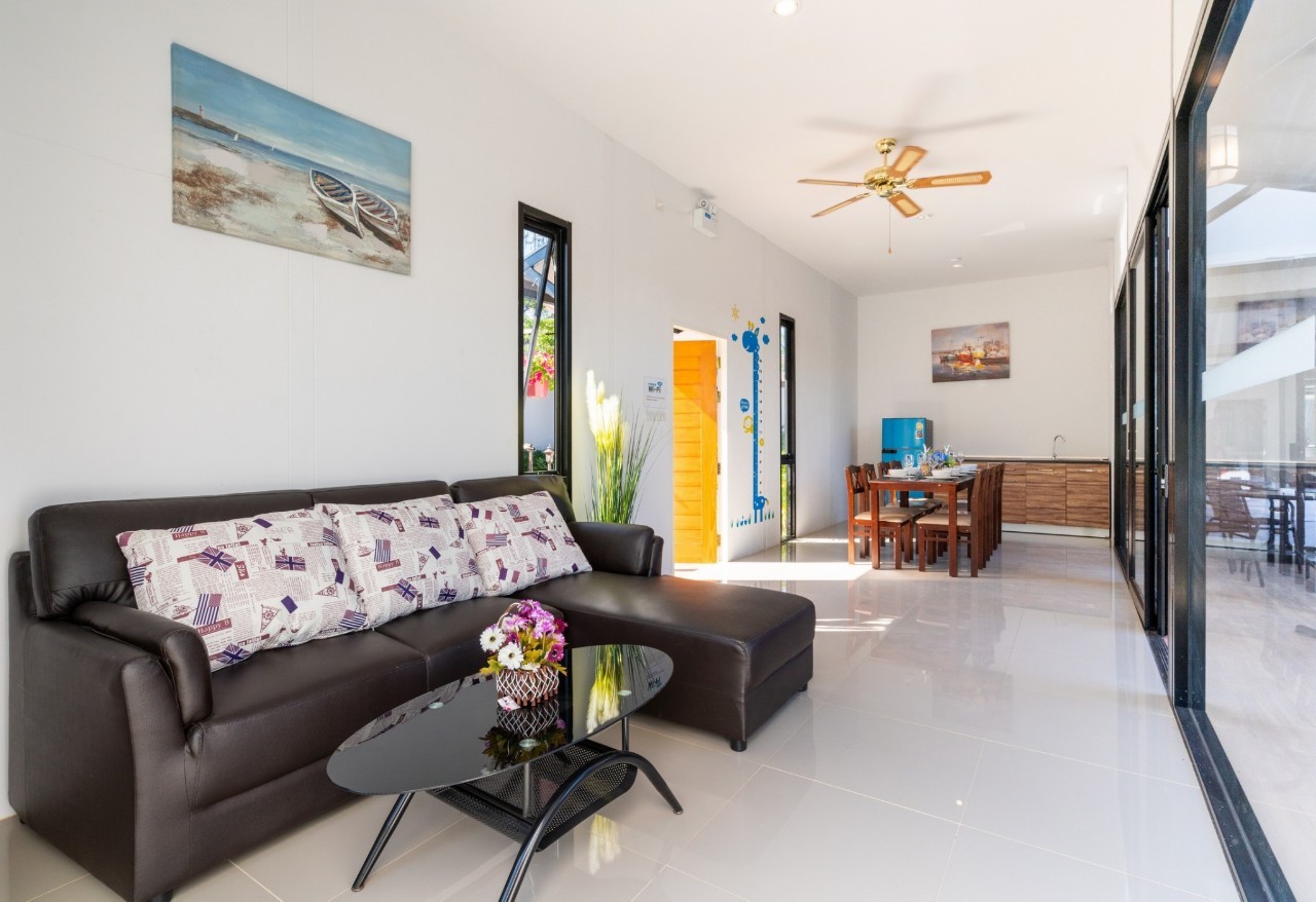 For Rent : Rawai, Luxury Private Pool Villa, 4 bedrooms 4 Bathrooms, Pool view.