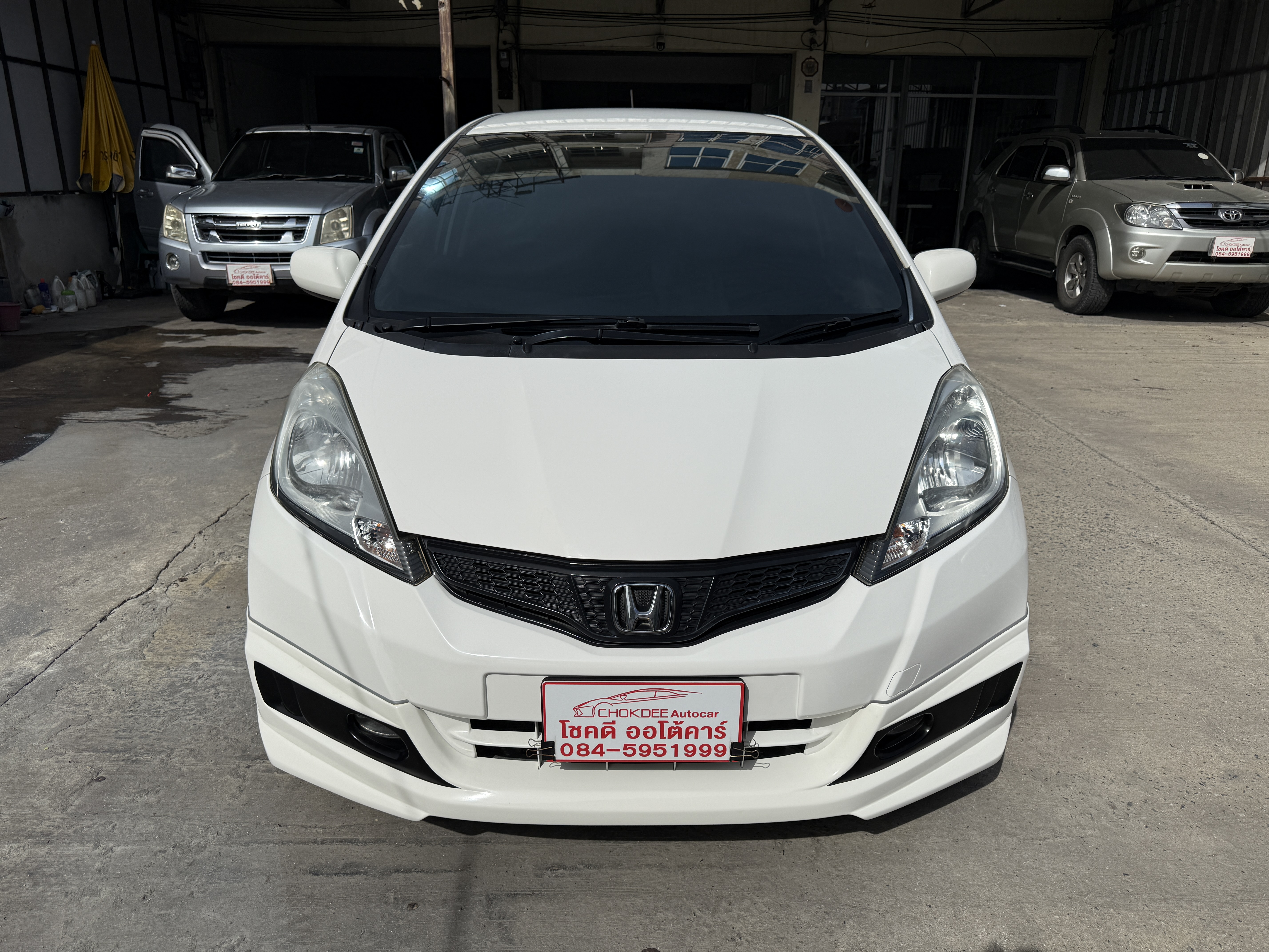 Honda Jazz 1.5 V At 2012 ขาว