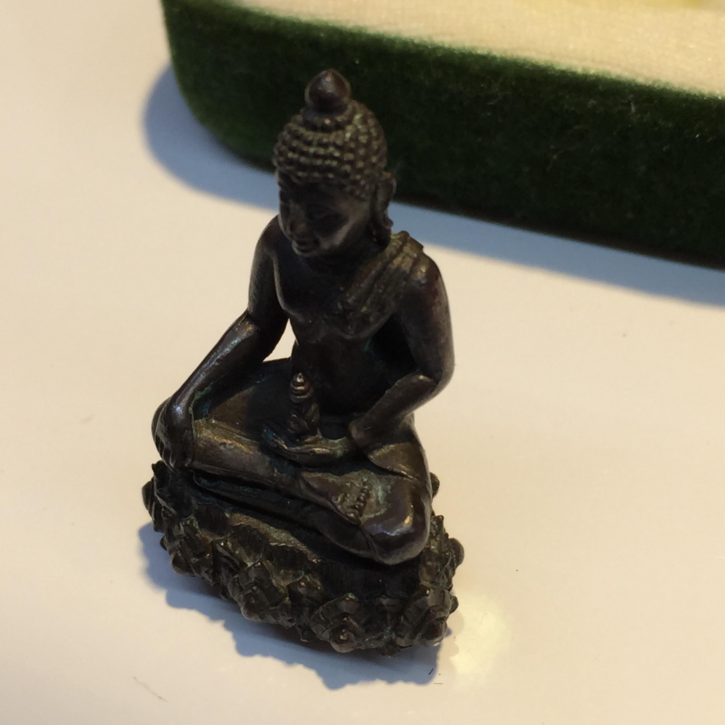 พระกริ่งวาสนา 80 พรรษา เนื้อนวะโลหะ ปี2521 สมเด็จพระสังฆราชวาสน์ วาสโน วัดราชบพิธ