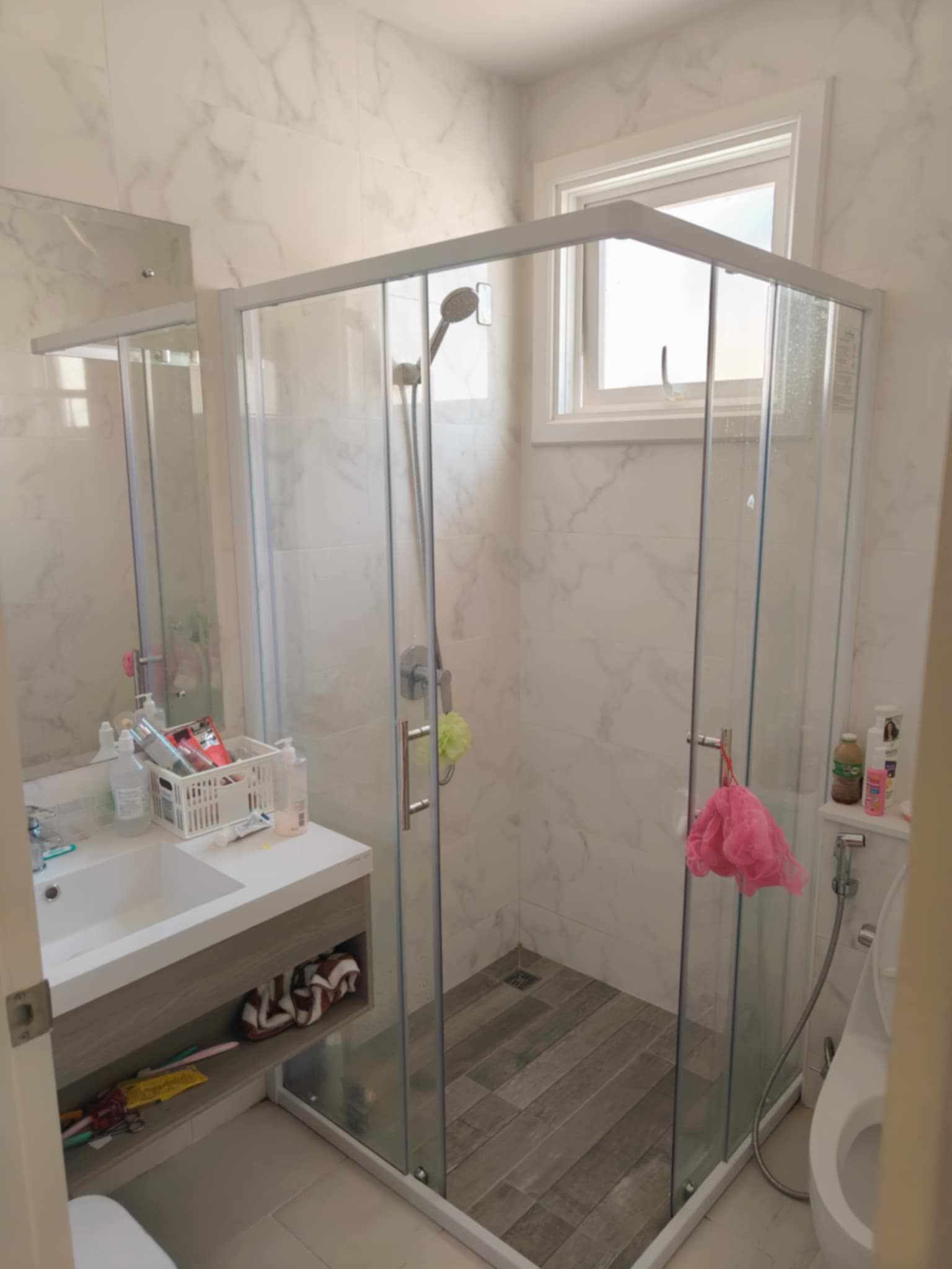 For Rent : Kathu, Semi-detached house, 4 bedrooms 3 bathrooms