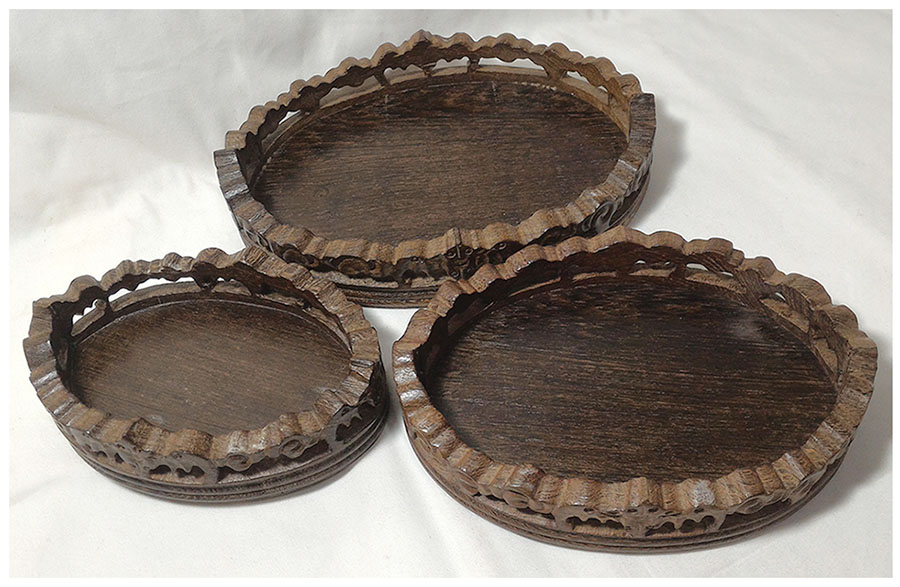 กี๋หรือฐานไม้สไตล์จีนขนาดเล็ก ทรงรี ลายค้างคาว เริ่มตัวละ