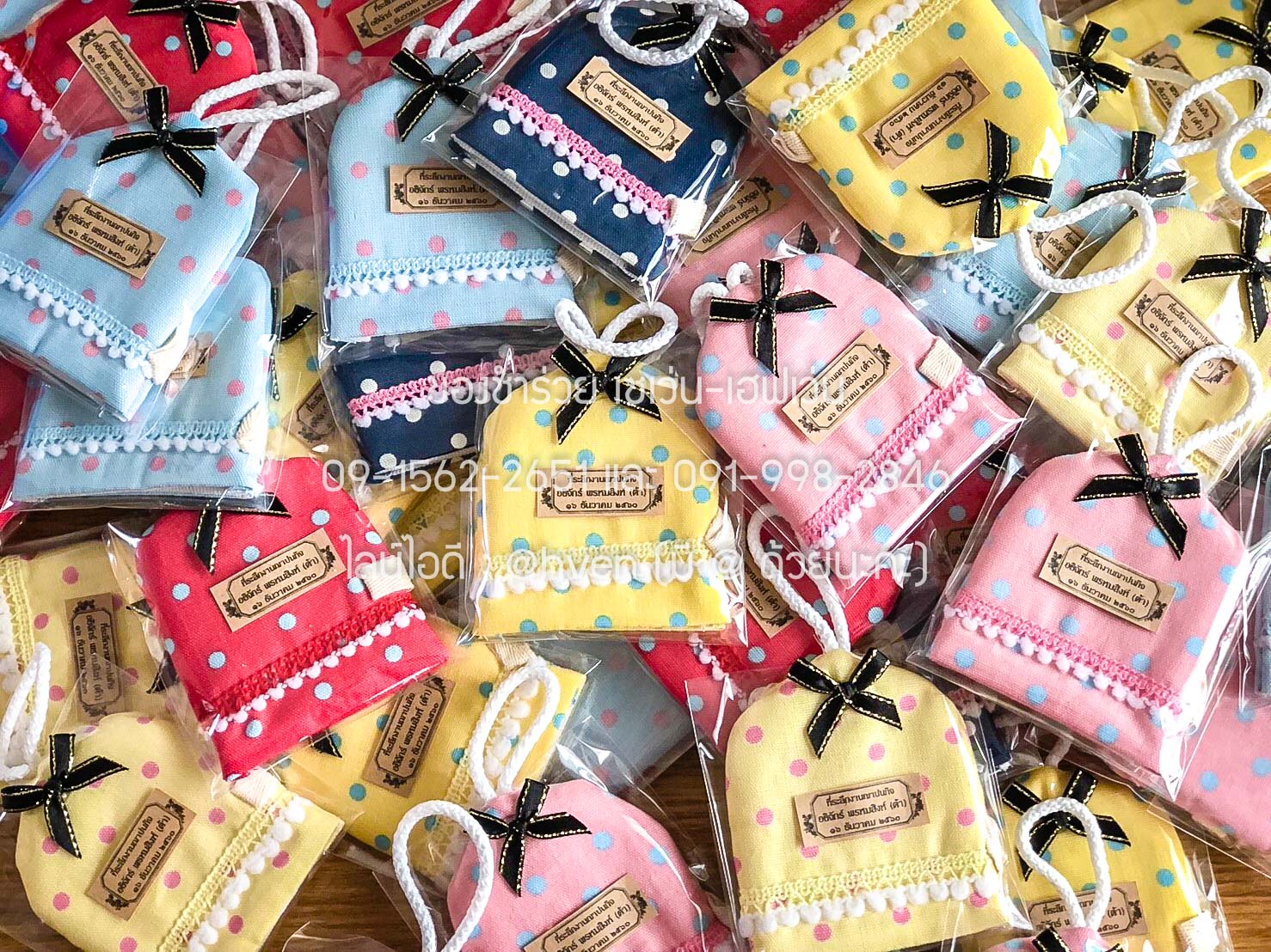 ของชำร่วยงานศพ ที่เก็บกุญแจ ผ้าคอตตอนลายจุด บุฟองน้ำนิ่ม