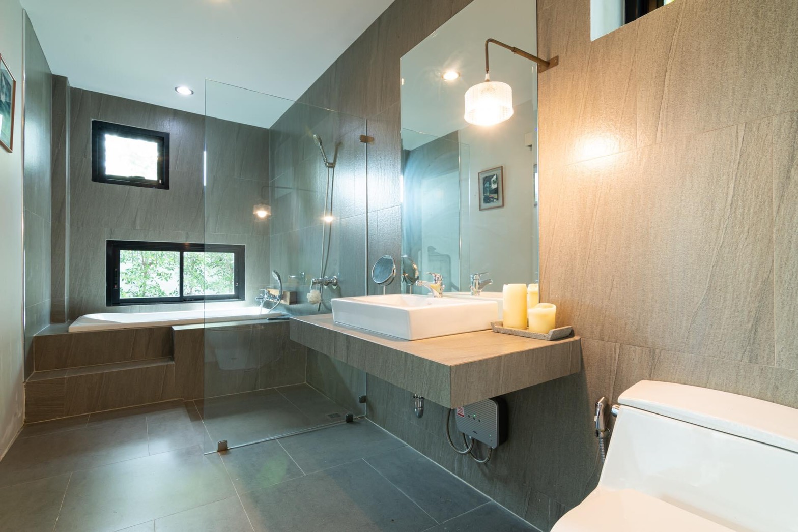 For Sale : Laguna Layan Beach House 3 Bedrooms 3 Bathrooms