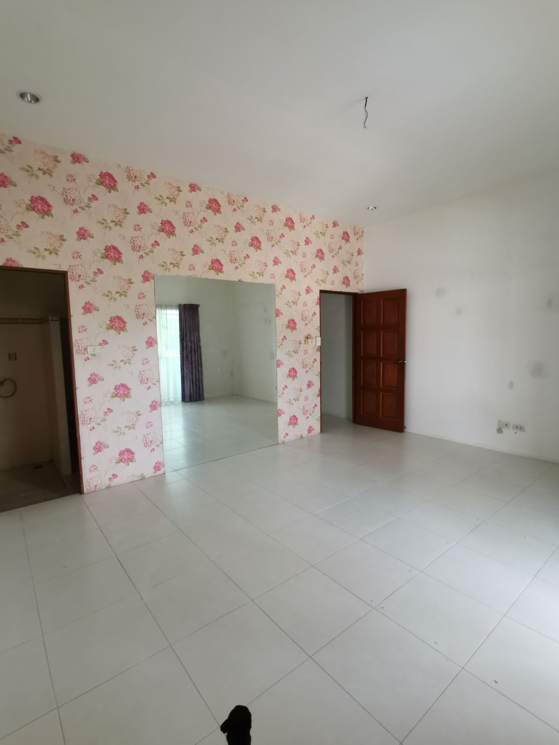 For Sales : Chalong, 2-Storey Commercial Building, 2 Bedrooms 2 Bathrooms