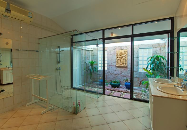 For Sales : Thalang, 5 Luxury Private Pool Villa , 23 bedrooms 17 bathrooms. 1,550 SQ.M.