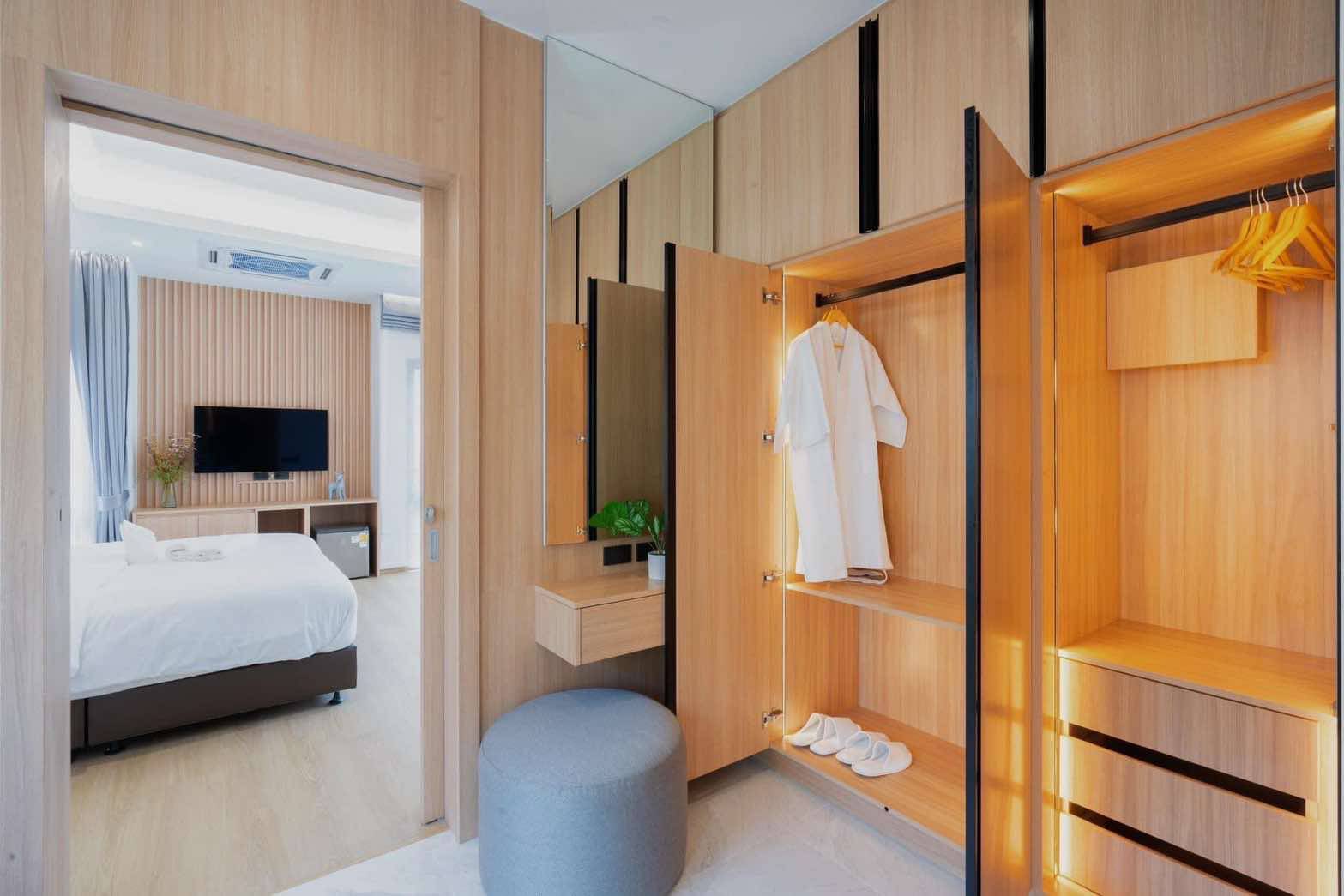 For Rent : Chalong, Luxury Pool Villa near The Big Buddha, 3 Bedrooms 4 Bathrooms