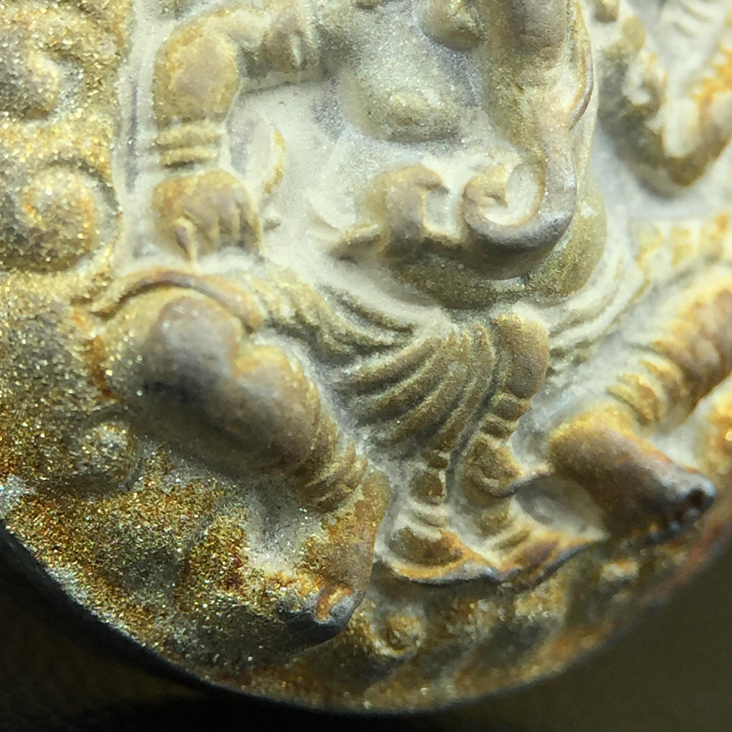 เหรียญพระพิฆเนศวร ญสส. ชุดกาญจนาภิเษกครองราชย์ 50 ปี พุทธศักราช 2538 พิมพ์ใหญ่(2.9 ซม.) เนื้อเงินผิวเดิมขึ้นสีรุ้งงดงามธรรมชาติสร้างสรรค์ สภาพสวยเดิมพร้อมกล่องบรรจุเดิม ตอกโค๊ดหมายเลขกำกับ(1ใน 5539องค์)