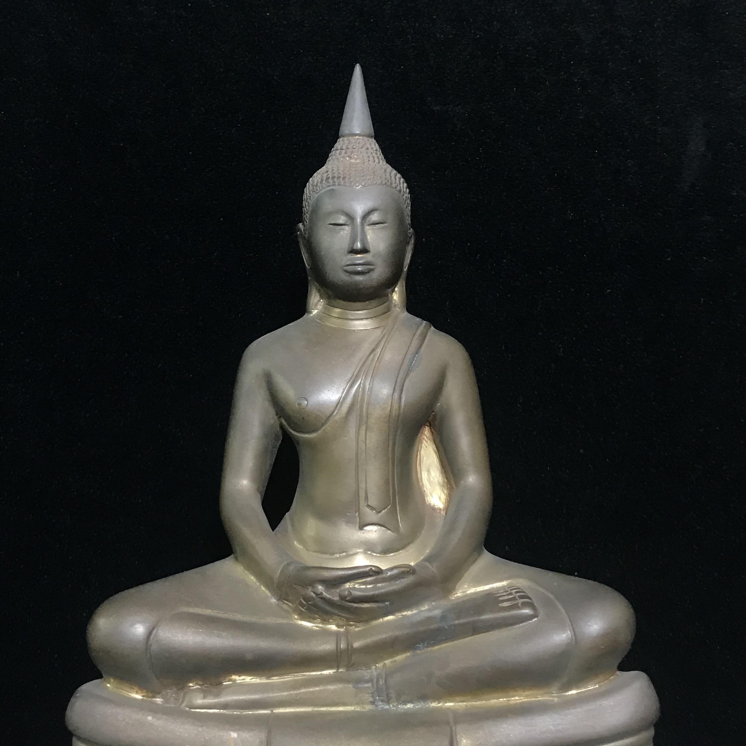 พระบูชาพระพุทธโสธร ภปร. รุ่นย้อนยุค ปี2539 กาญจนาภิเษกครองราชสมบัติครบ 50ปี หน้าตัก 5นิ้ว หมายเลข01818