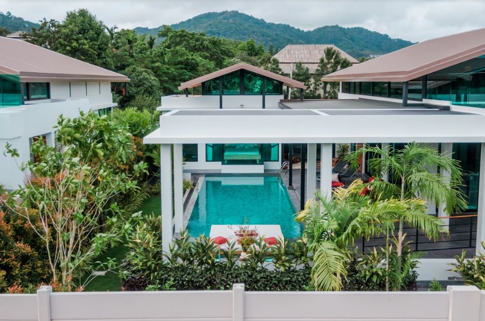 For Sale : Nai Harn, Luxury New Pool Villa, 4 Bedrooms 4 Bathrooms, Garden view.
