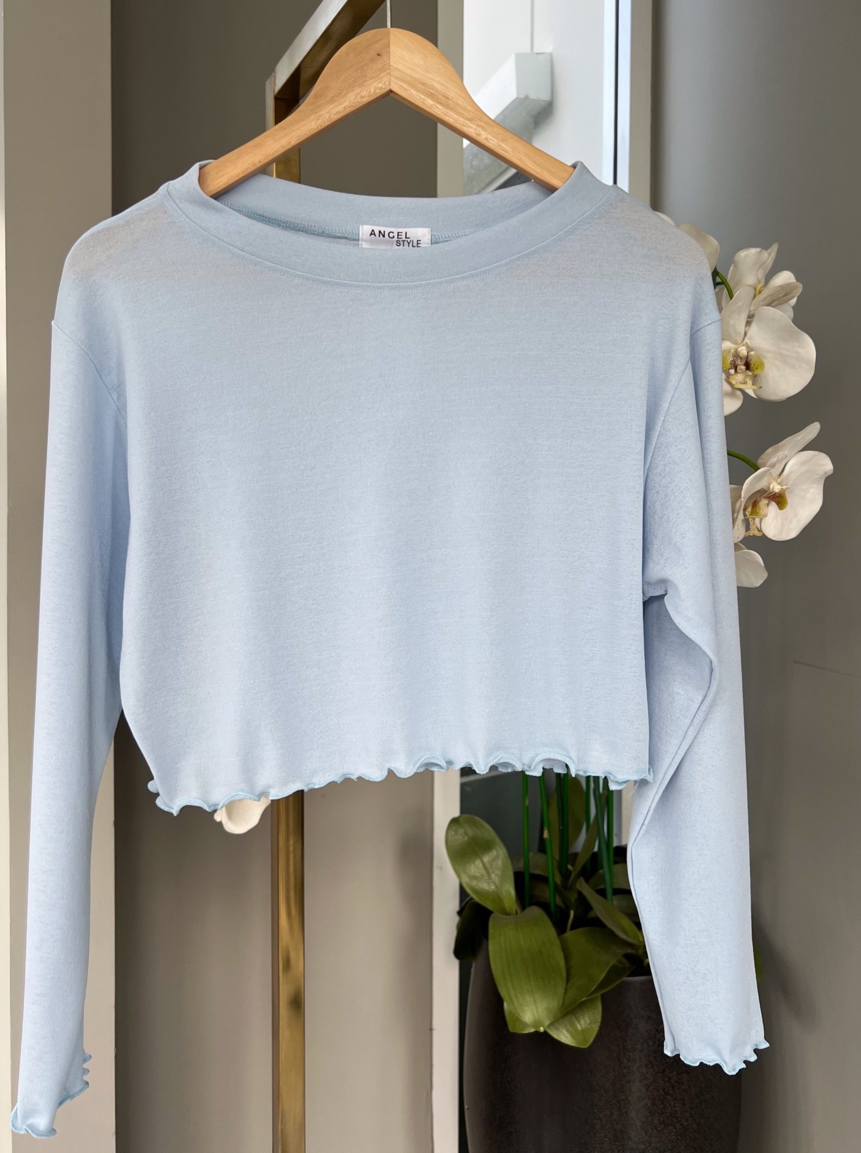 ครอปหยักแขนยาว