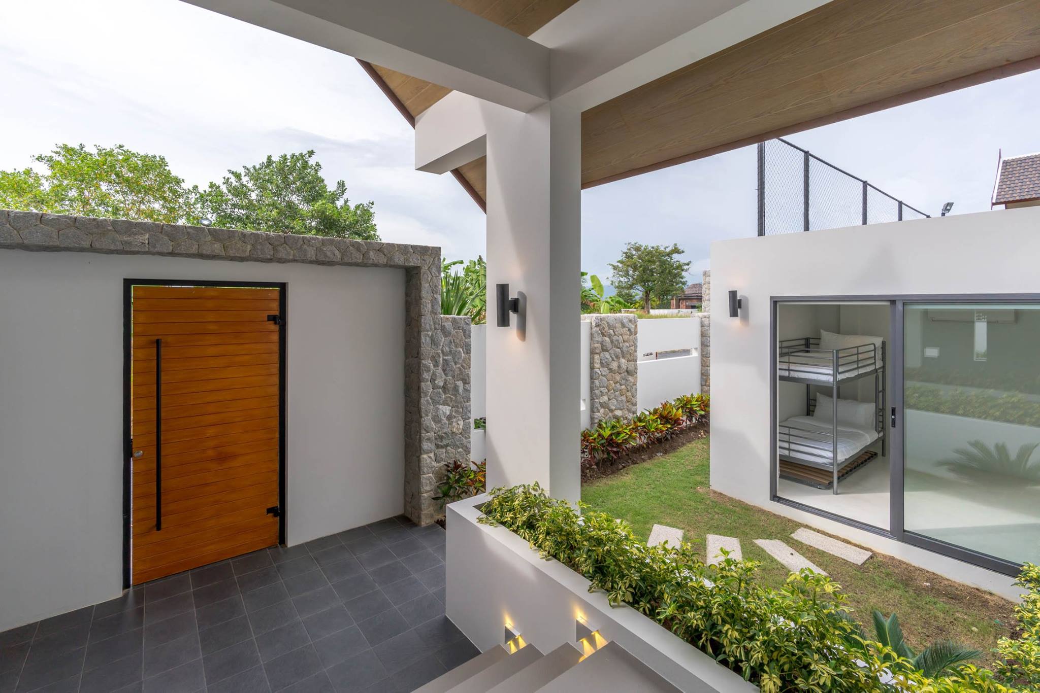 For Sale : BangTao Private Luxury Pool Villa, 10 bedrooms 10 Bathrooms