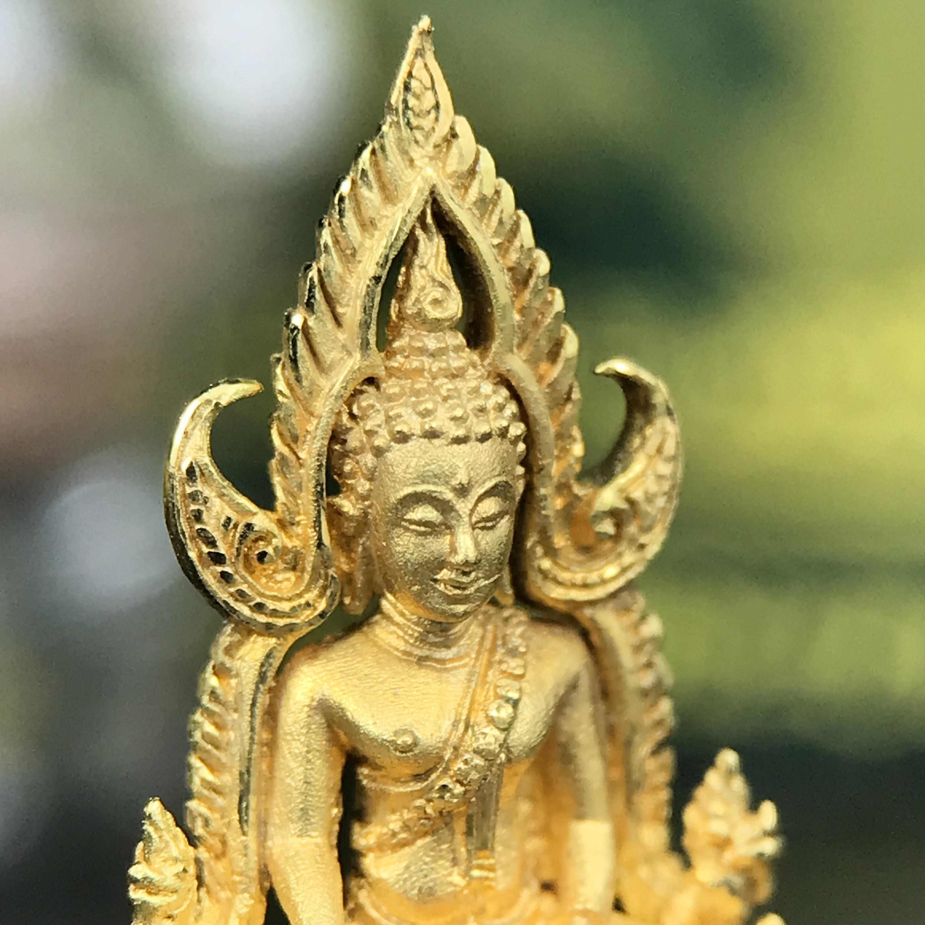 พระพุทธชินราช ภปร. 84 พรรษา เนื้อทองคำ พิมพ์เล็กขนาดหน้าตัก 1/4 นิ้ว(สูง 2.0 ซม.)(พระราชทานมวลสาร จิตรลดาและเส้นพระเจ้า(เส้นผม)รัชกาลที่9)พุทธศิลป์ทรงคุณค่าอีกหนึ่งรุ่นยอดนิยม(หมายเลขสวย ๑๙๑๙)(1ใน1000องค์)หายาก