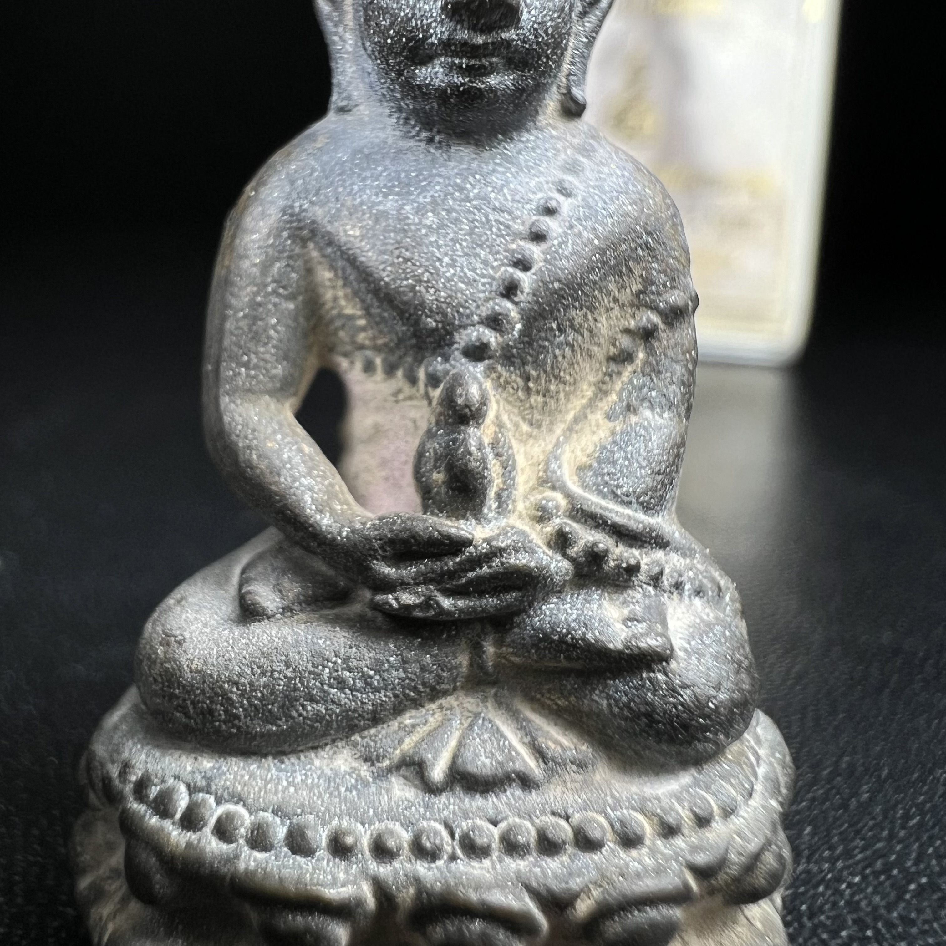 พระกริ่งชินบัญชรฉลองพระชันษา 100 ปี สมเด็จพระญาณสังวร วัดบวรนิเวศวิหาร ปี 2556 เนื้อนวโลหะผสมทองคำก้นทองแดง พิธีใหญ่ มวลสารเด่น นิยม(1 ใน 2556 องค์)