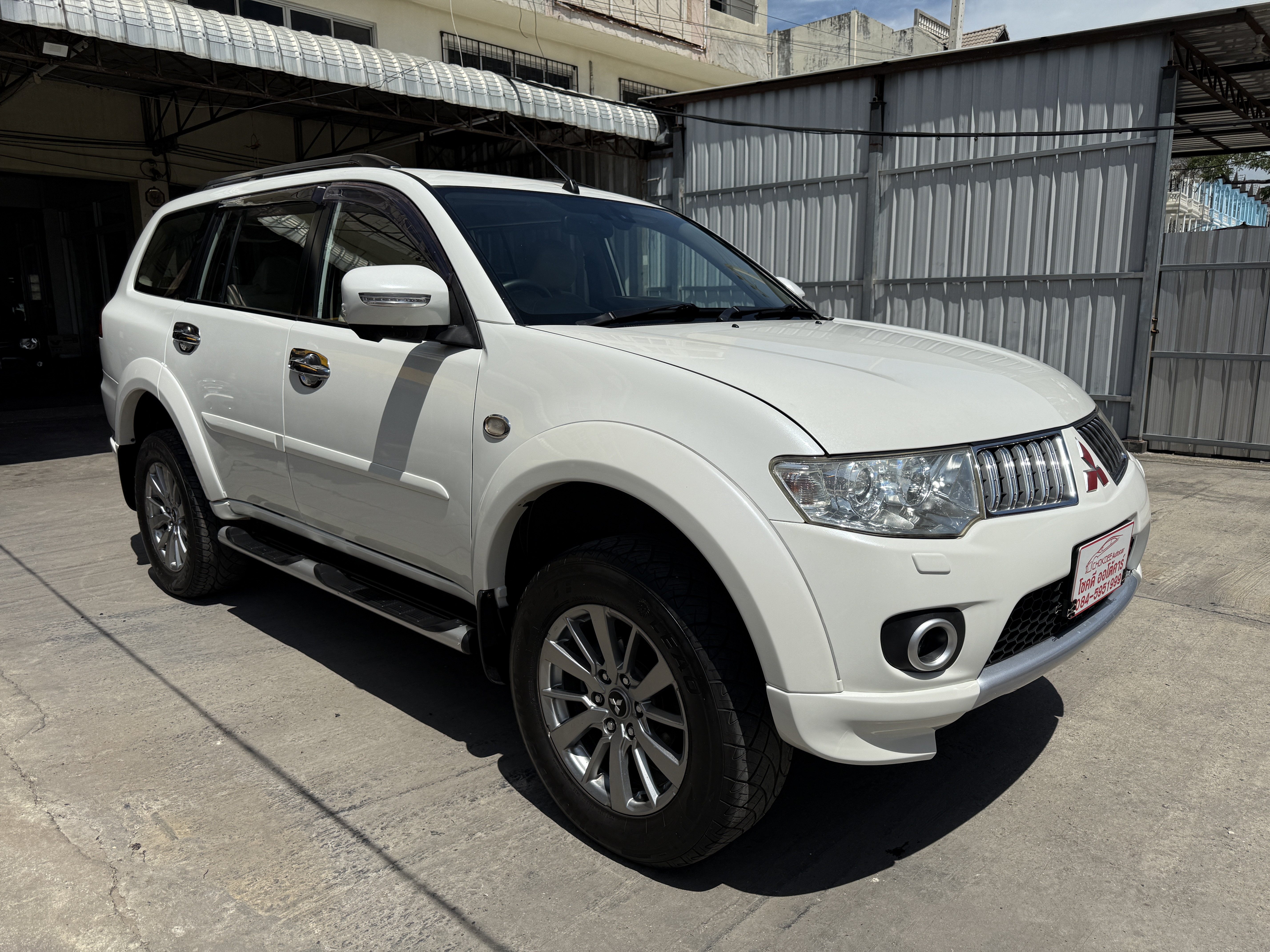 Mitsubishi Pajero Sport 2.5 GT 2WD At 2011 ขาวมุก