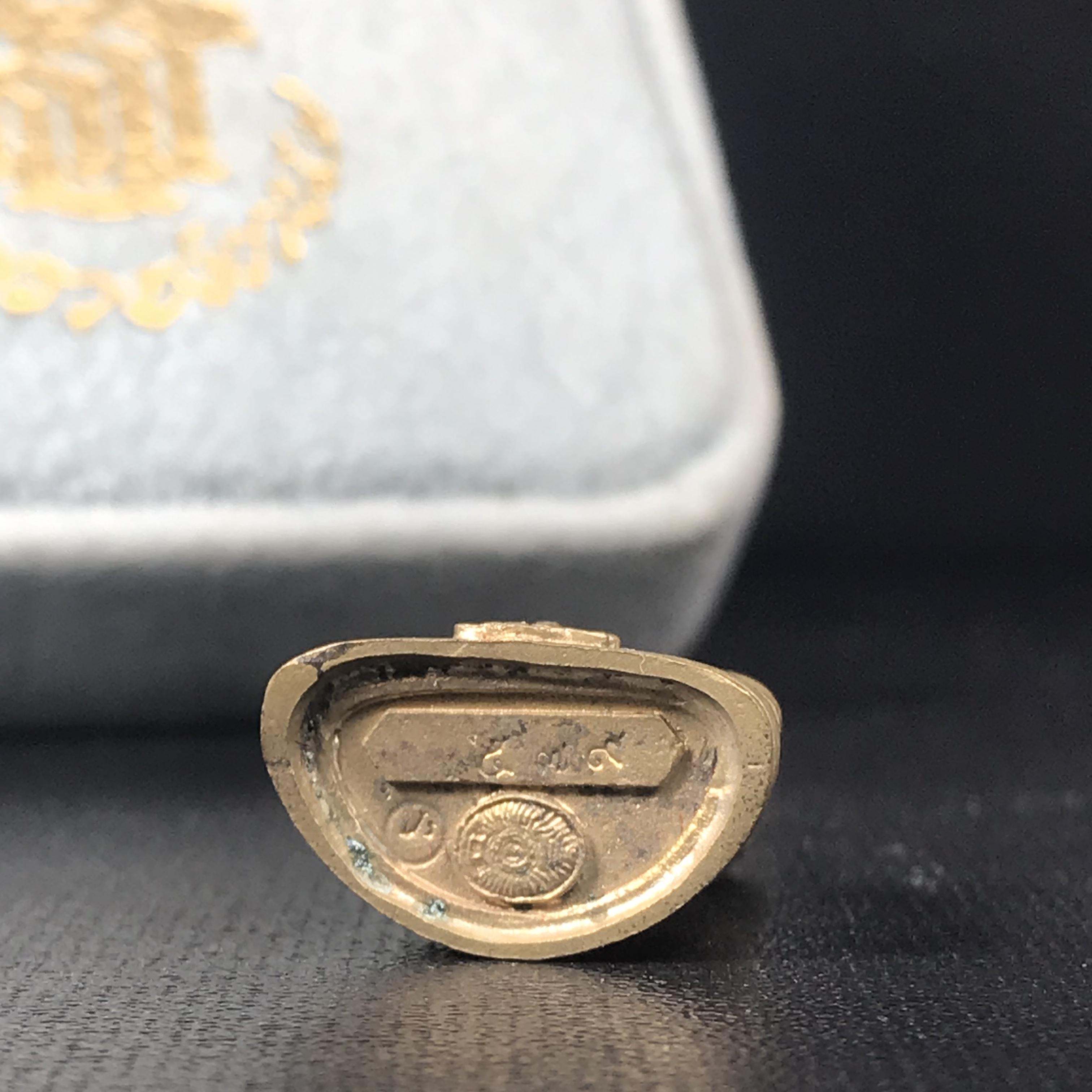 พระกริ่งไพรีพินาศ ครองสิริราชสมบัติครบ 50 ปี พ.ศ.2540 เนื้อทอง93 สวย ครบ สมบูรณ์ ชุดพระราชทาน(หายาก)