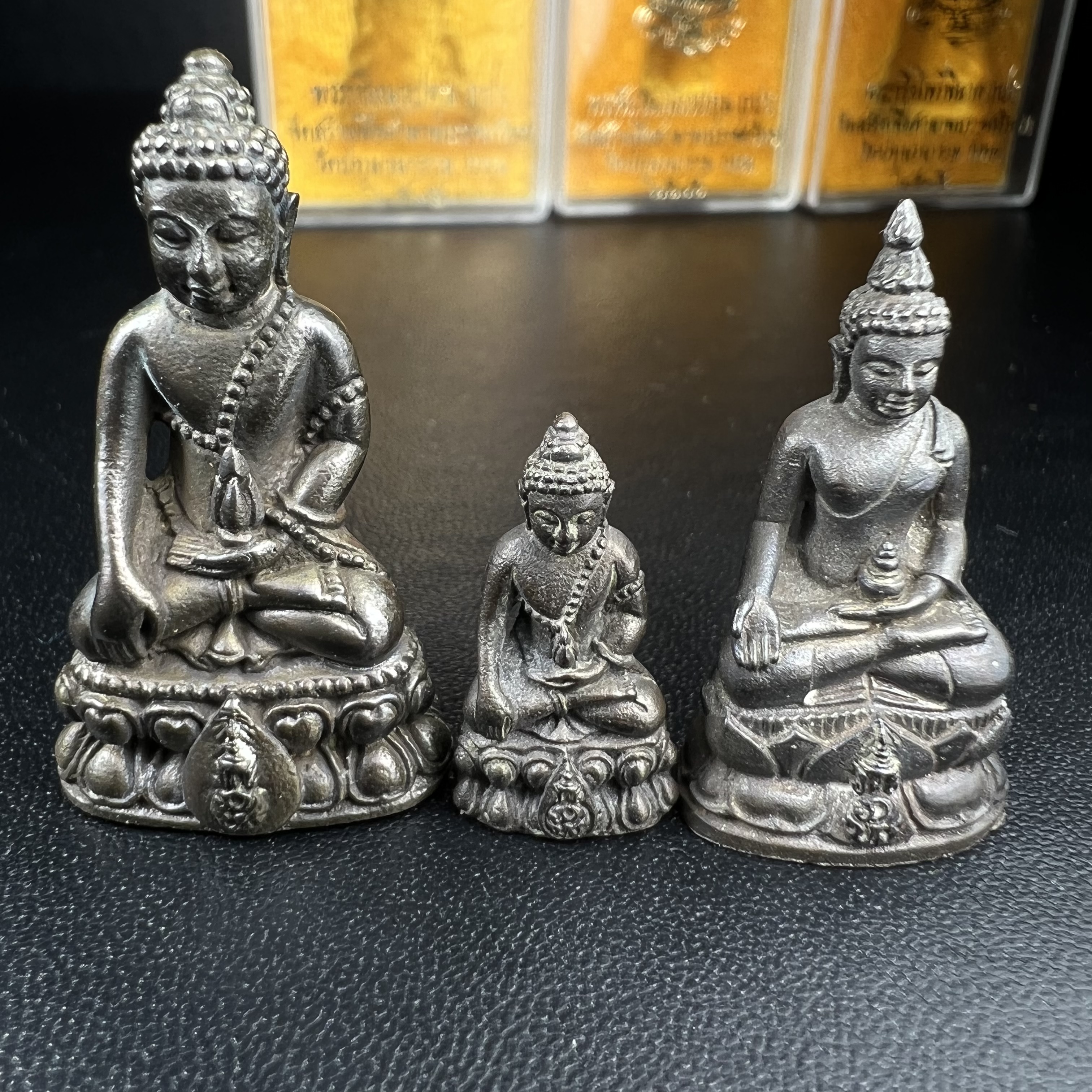 พระกริ่งนวปทุม ภปร.-พระชัยวัฒน์นวปทุม ภปร.-พระกริ่งไพรีพินาศ ภปร. รุ่นแรก วัดปทุมวนาราม ครบชุดเนื้อนวโลหะ ปี2535(ในหลวงรัชกาลที่9เสด็จเททอง)(1ใน3000ชุด)หายาก***เก็บทีเดียวครบชุดไปเลยรุ่นนี้ แนะนำ....ตอนนี้หายากแล้ว***