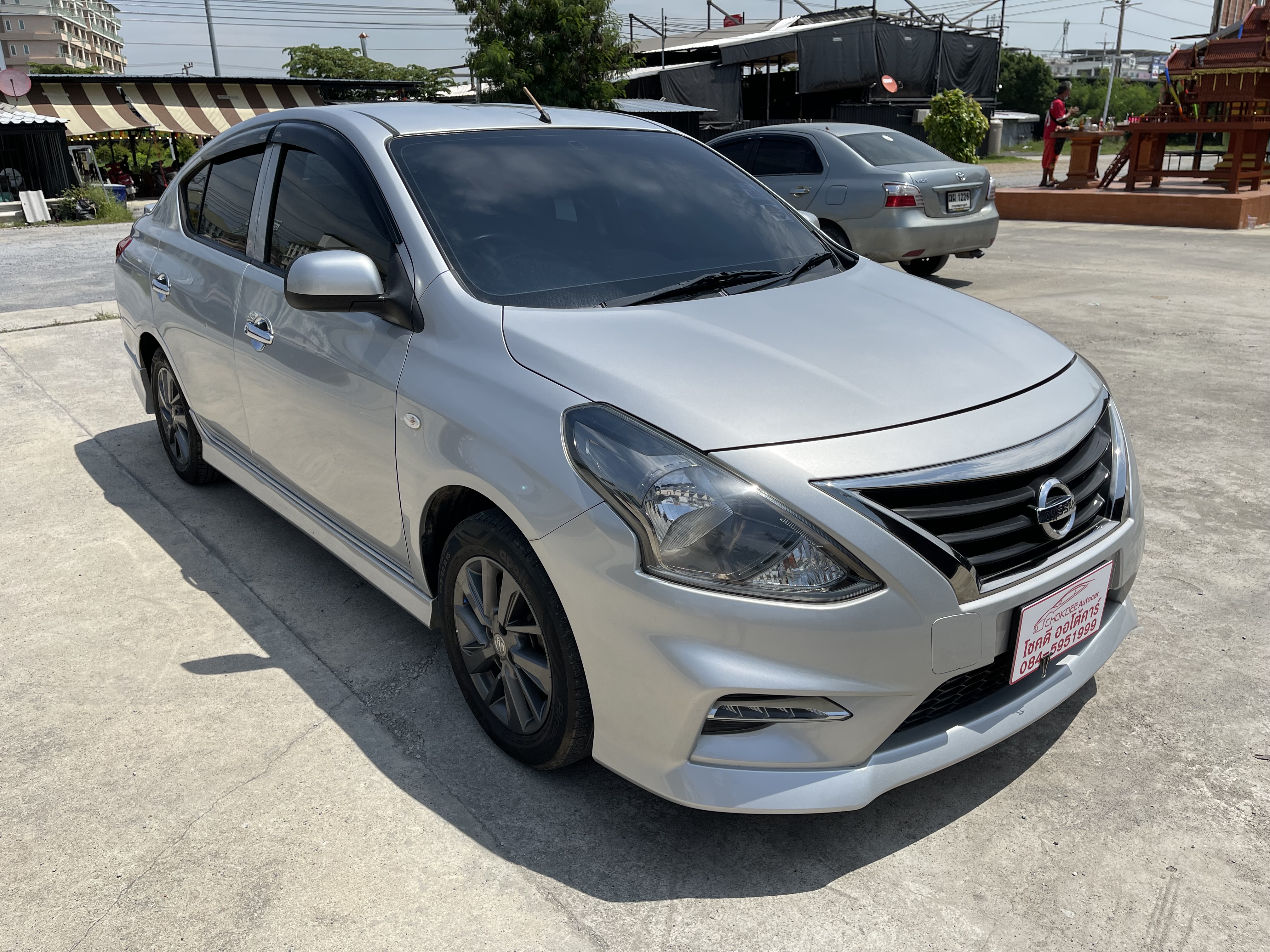 Nissan Almera 1.2 E Sportech 2018 เงิน