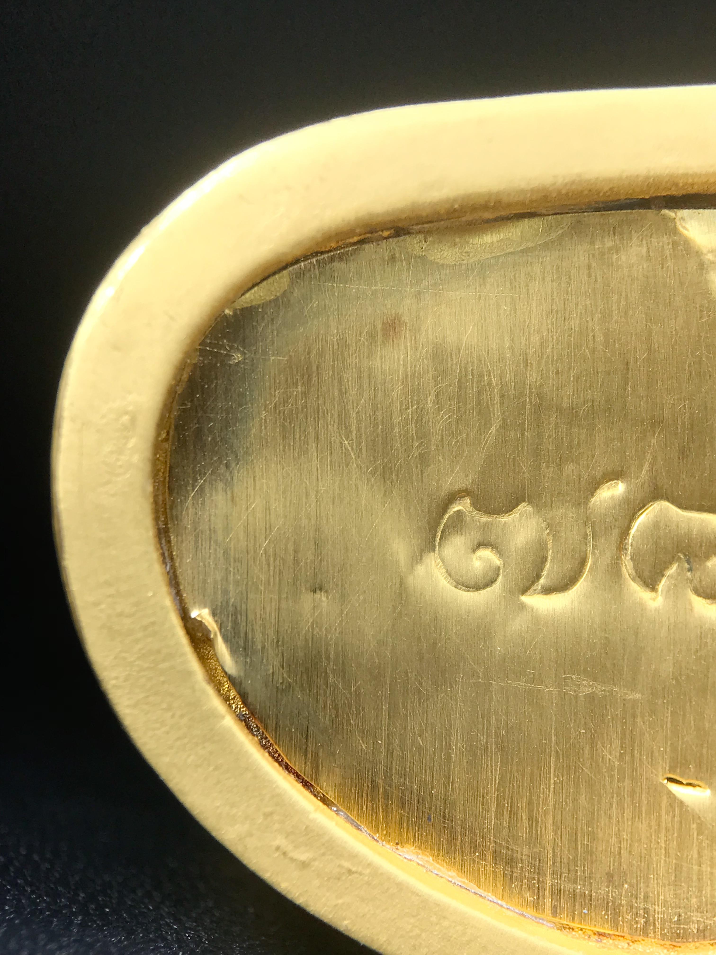 พระแก้วมรกต ภปร.(รุ่นแรก)ปี2545 รุ่นฉลองกรุงรัตนโกสินทร์ครบ 220 ปี หล่อลอยองค์ เนื้อทองคำบริสุทธิ์99.99% ขนาดบูชา 50*90 มม.(องค์หมายเลข ๗๘๙)(เลขมังกร 789 พลังแห่งความ มั่งคั่ง ร่ำรวย อำนาจ บารมี)สุดยอดมงคลแผ่นดินที่ควรเก็บรักษา บูชาเป็นมงคลชีวิต(หายากมาก)