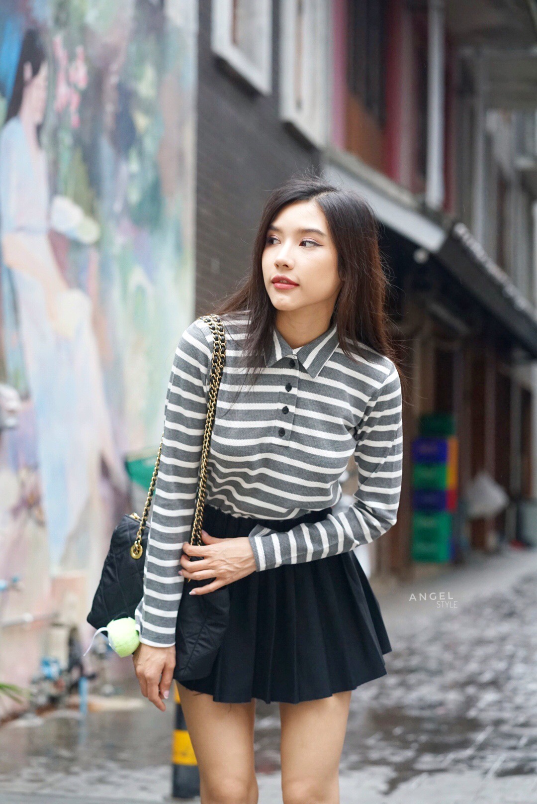 ริ้วคอปกแขนยาว